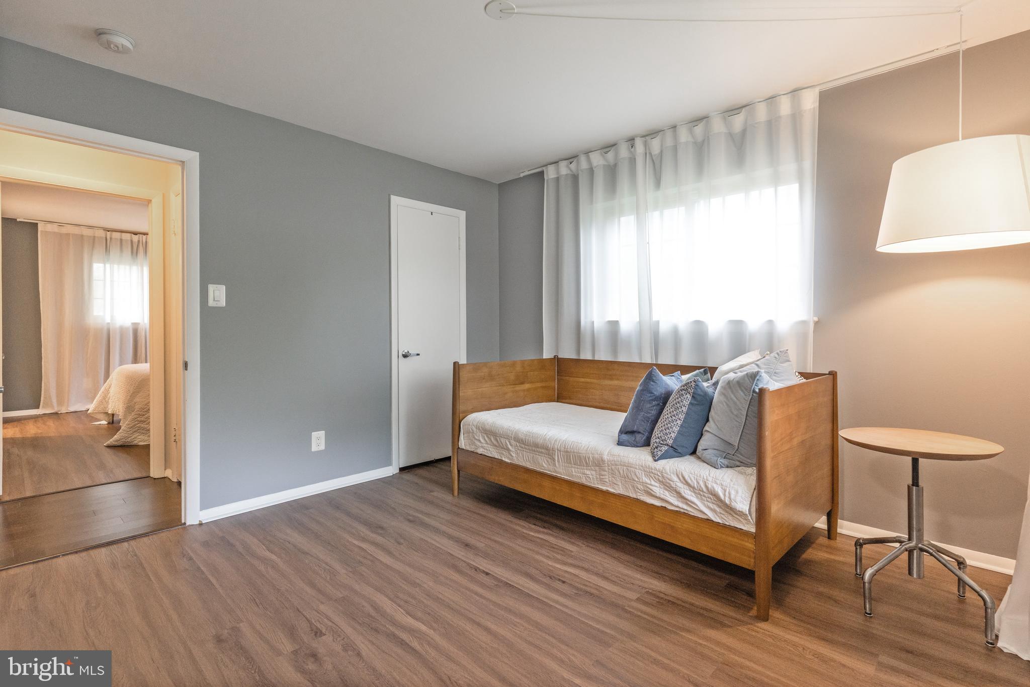 TANTALLON ON THE POTOMAC - Residential Lease