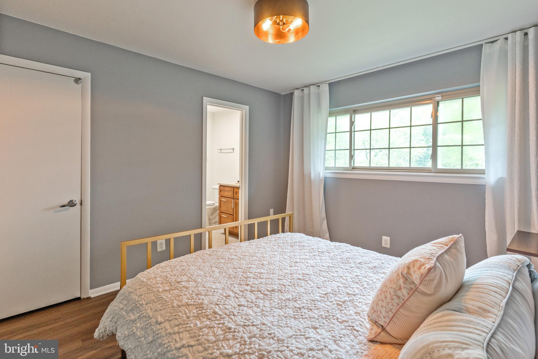 TANTALLON ON THE POTOMAC - Residential Lease