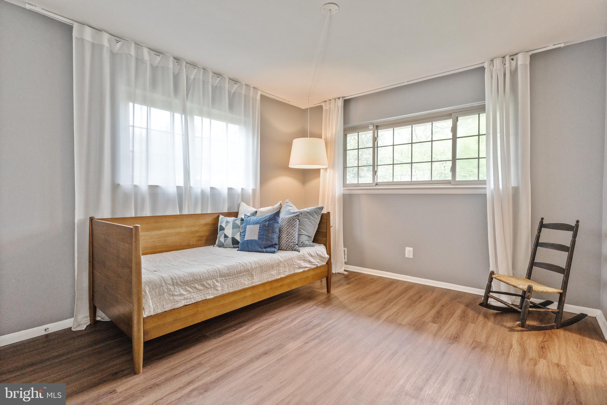 TANTALLON ON THE POTOMAC - Residential Lease