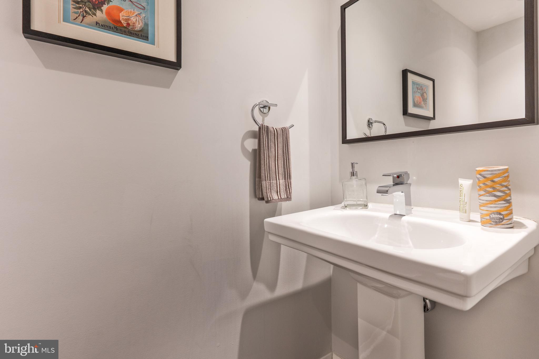 TANTALLON ON THE POTOMAC - Residential Lease