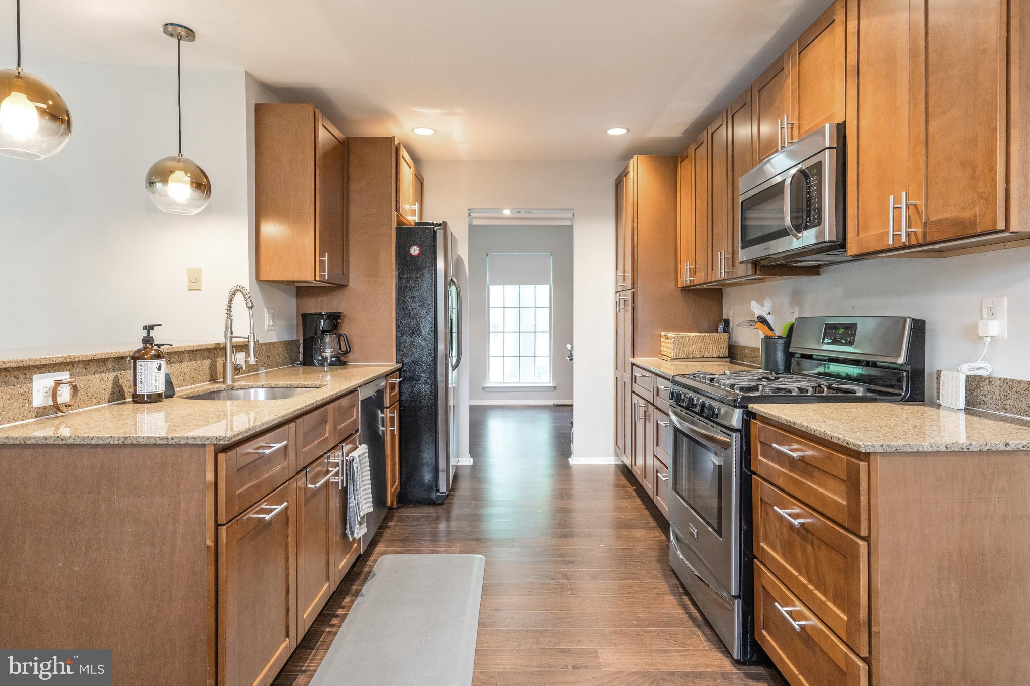 TANTALLON ON THE POTOMAC - Residential Lease