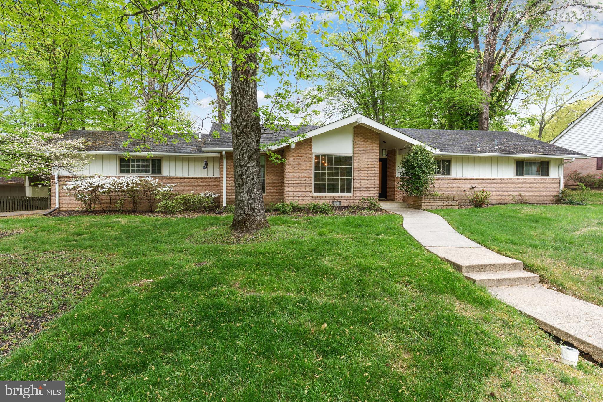 TANTALLON ON THE POTOMAC - Residential Lease