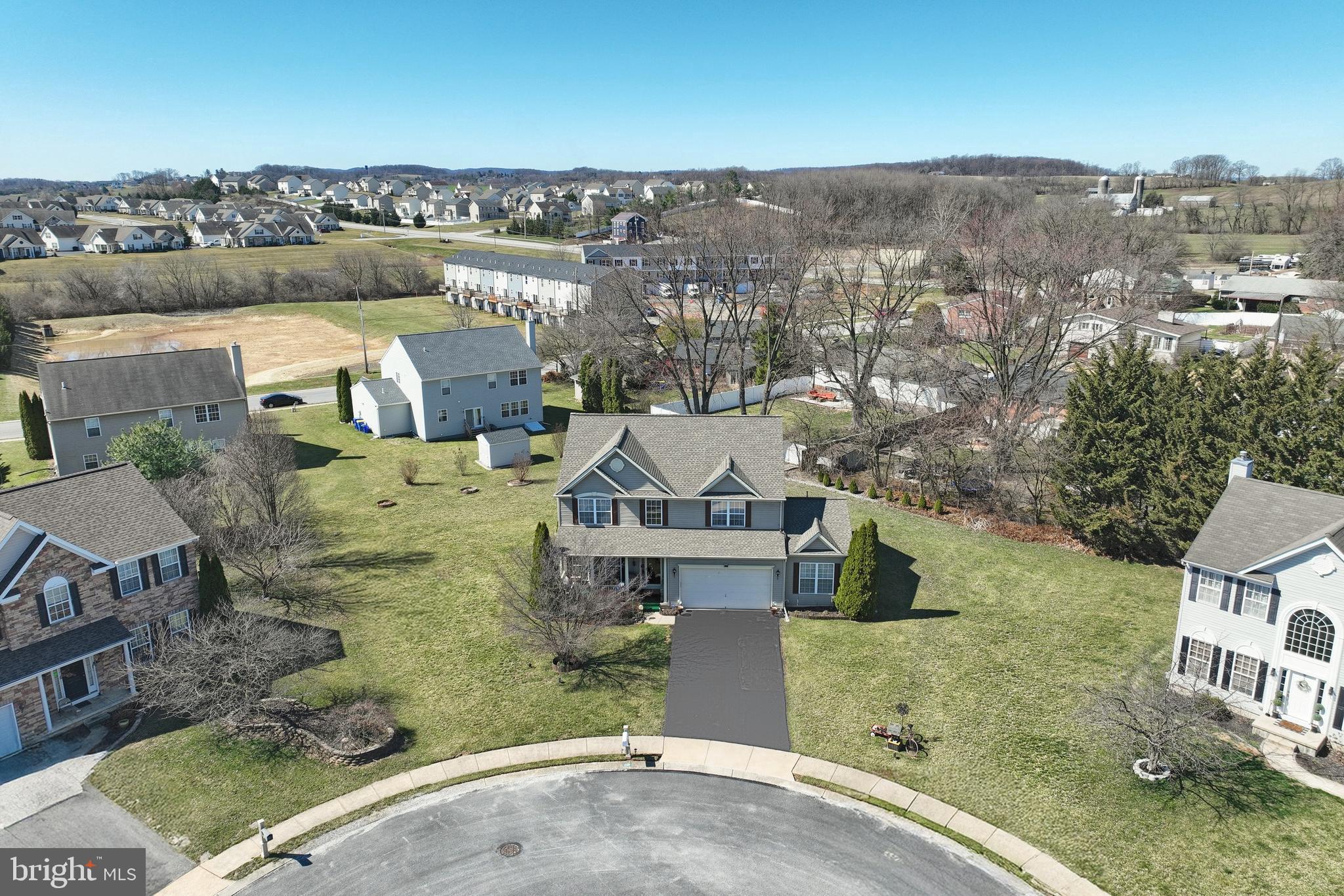 1131 PINE COURT