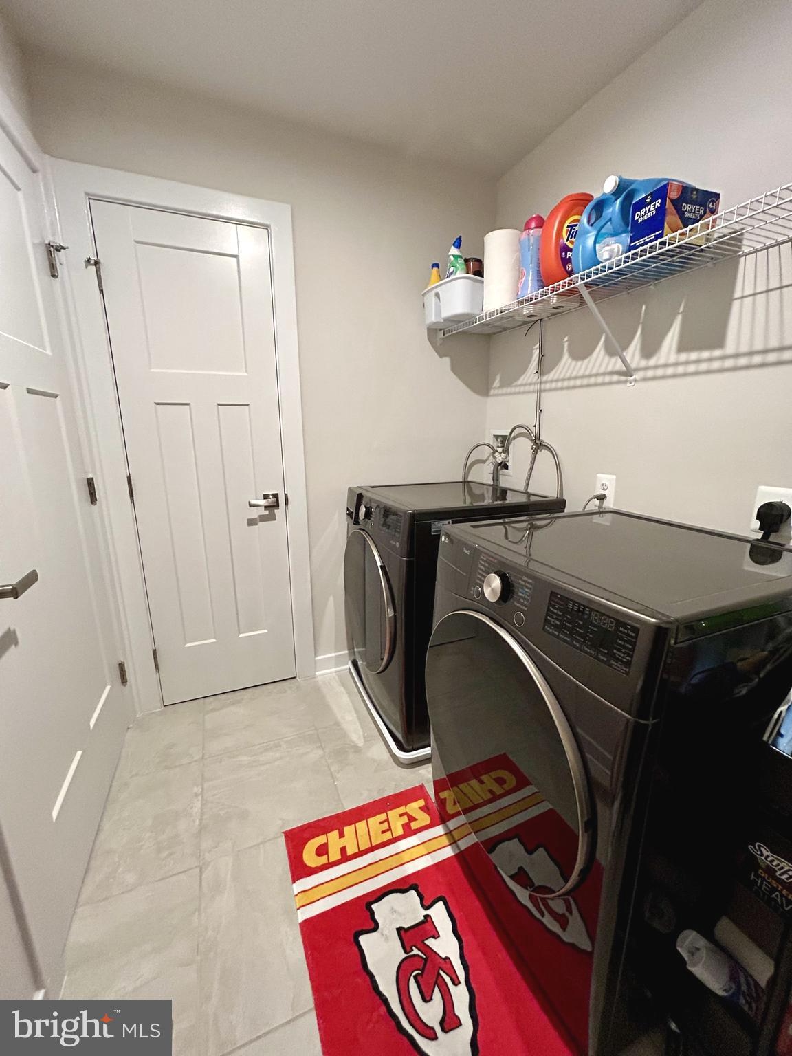 CARDINAL POINTE - Residential