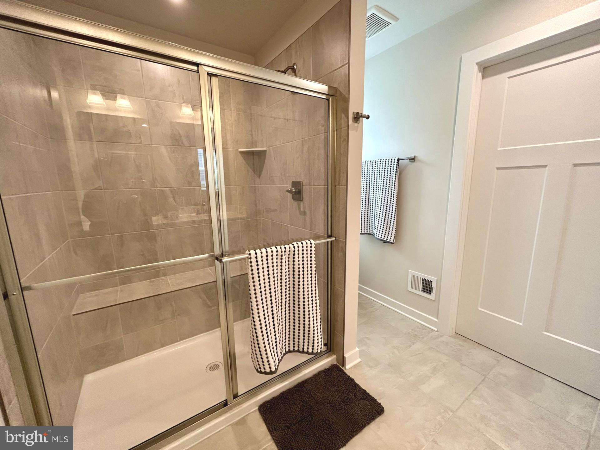 CARDINAL POINTE - Residential