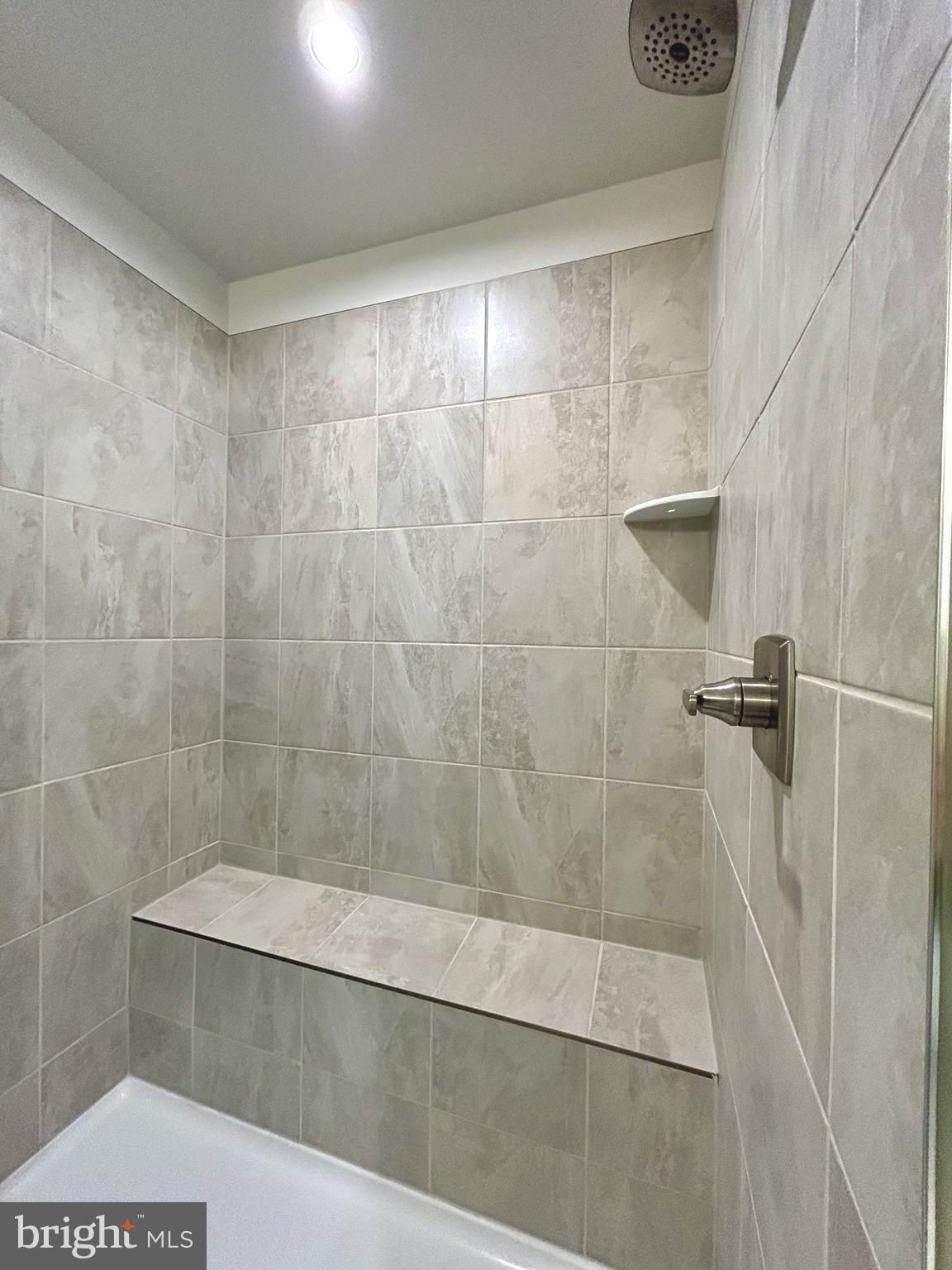 CARDINAL POINTE - Residential