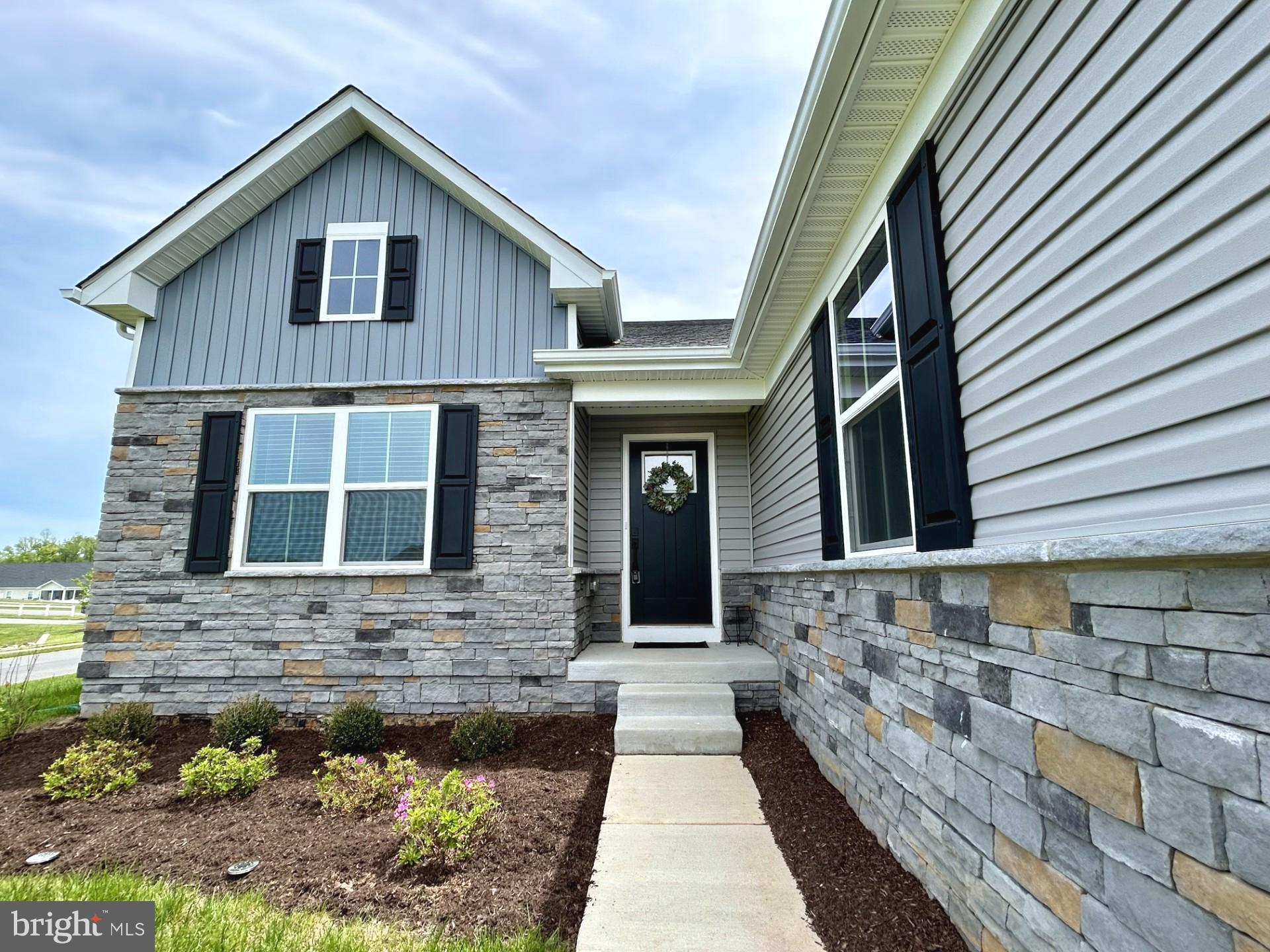 CARDINAL POINTE - Residential