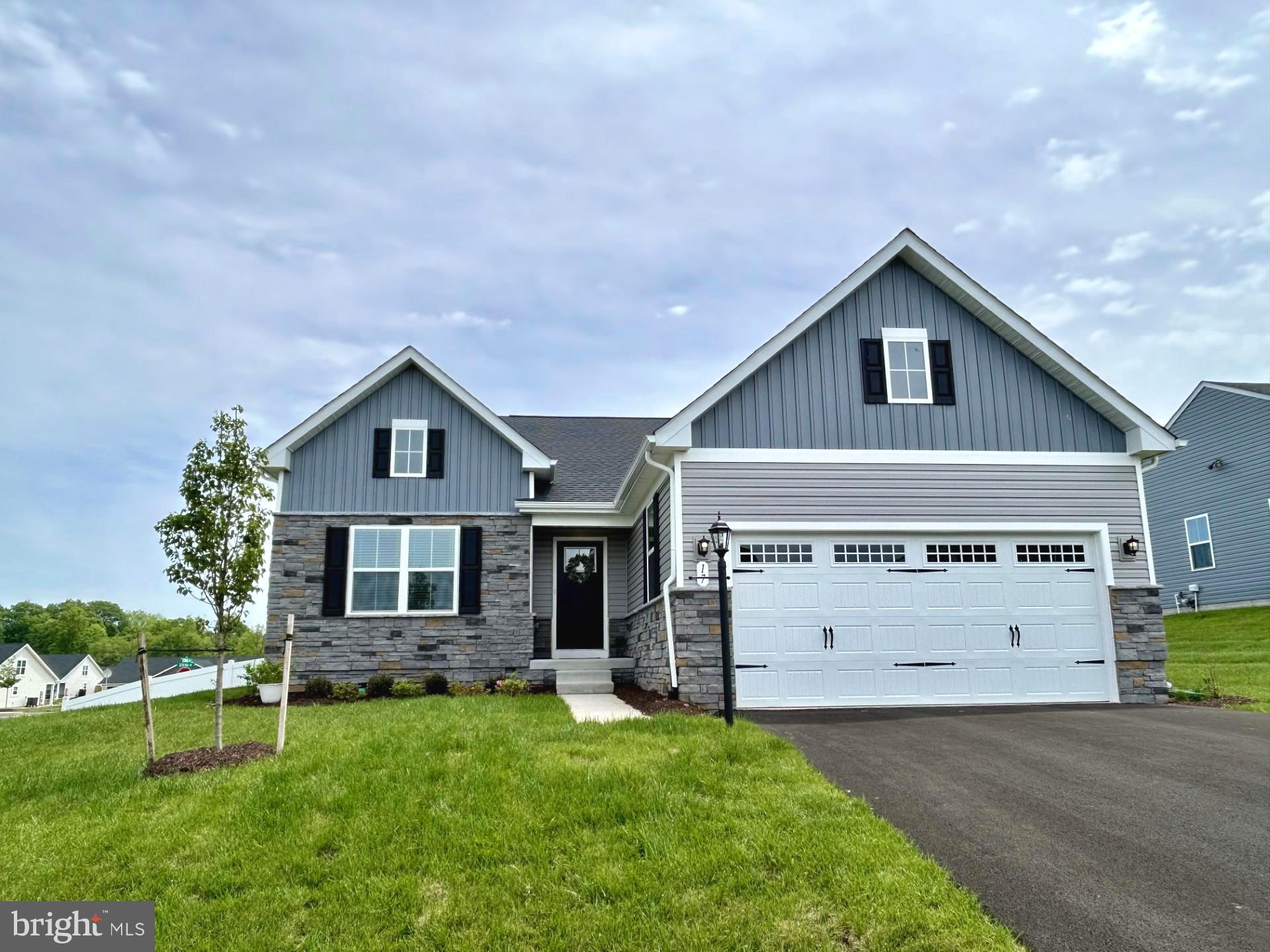 CARDINAL POINTE - Residential