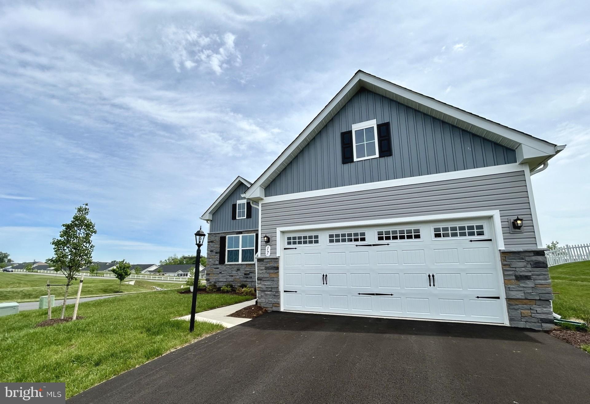 CARDINAL POINTE - Residential