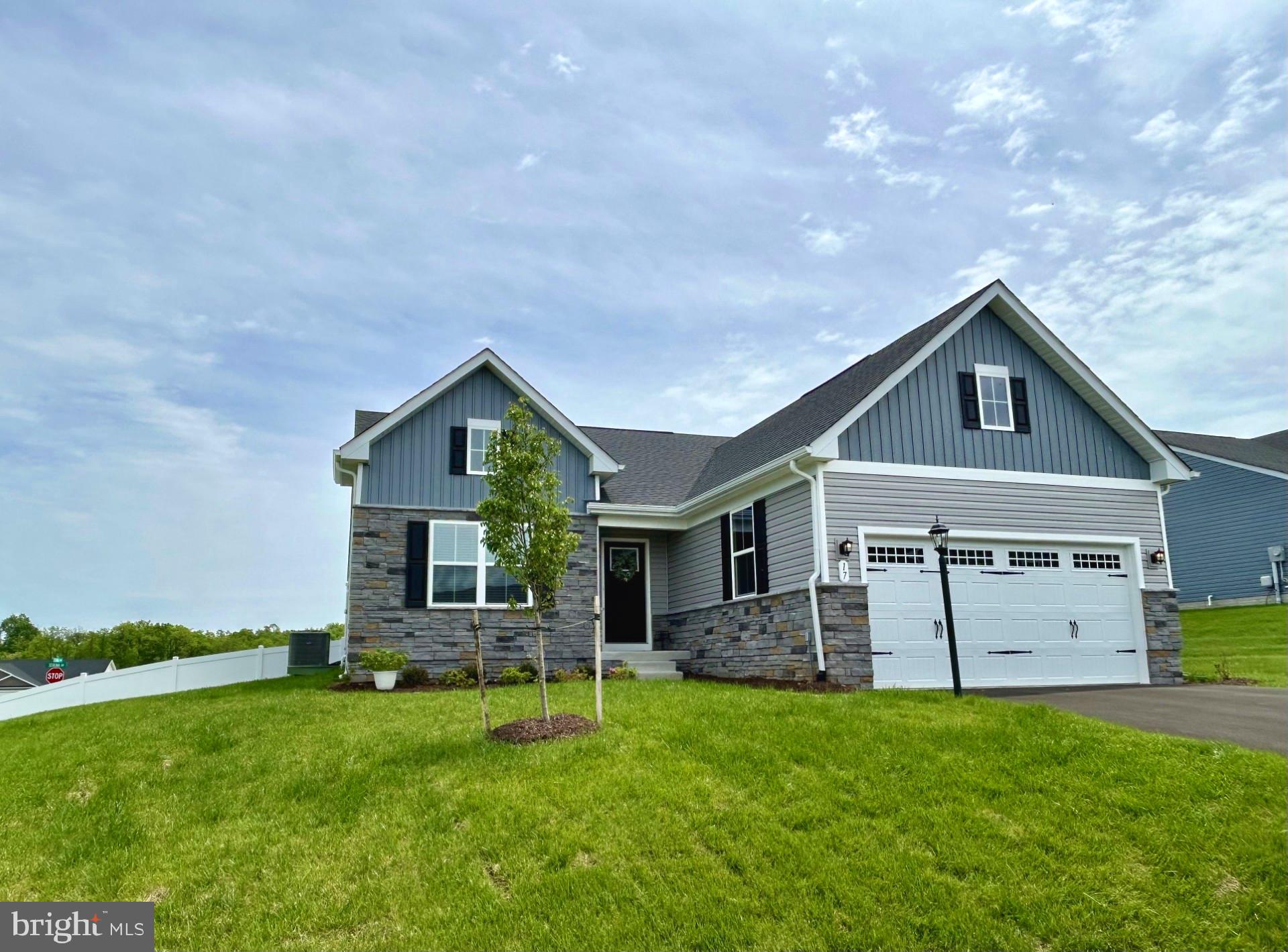 CARDINAL POINTE - Residential