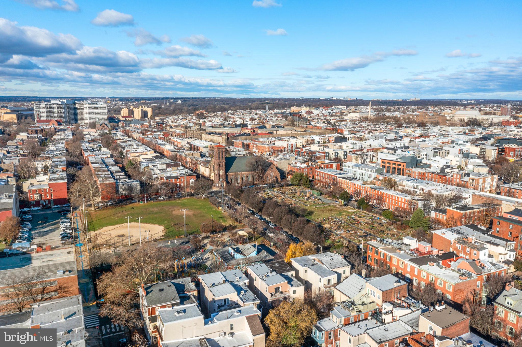 FAIRMOUNT - Residential Income