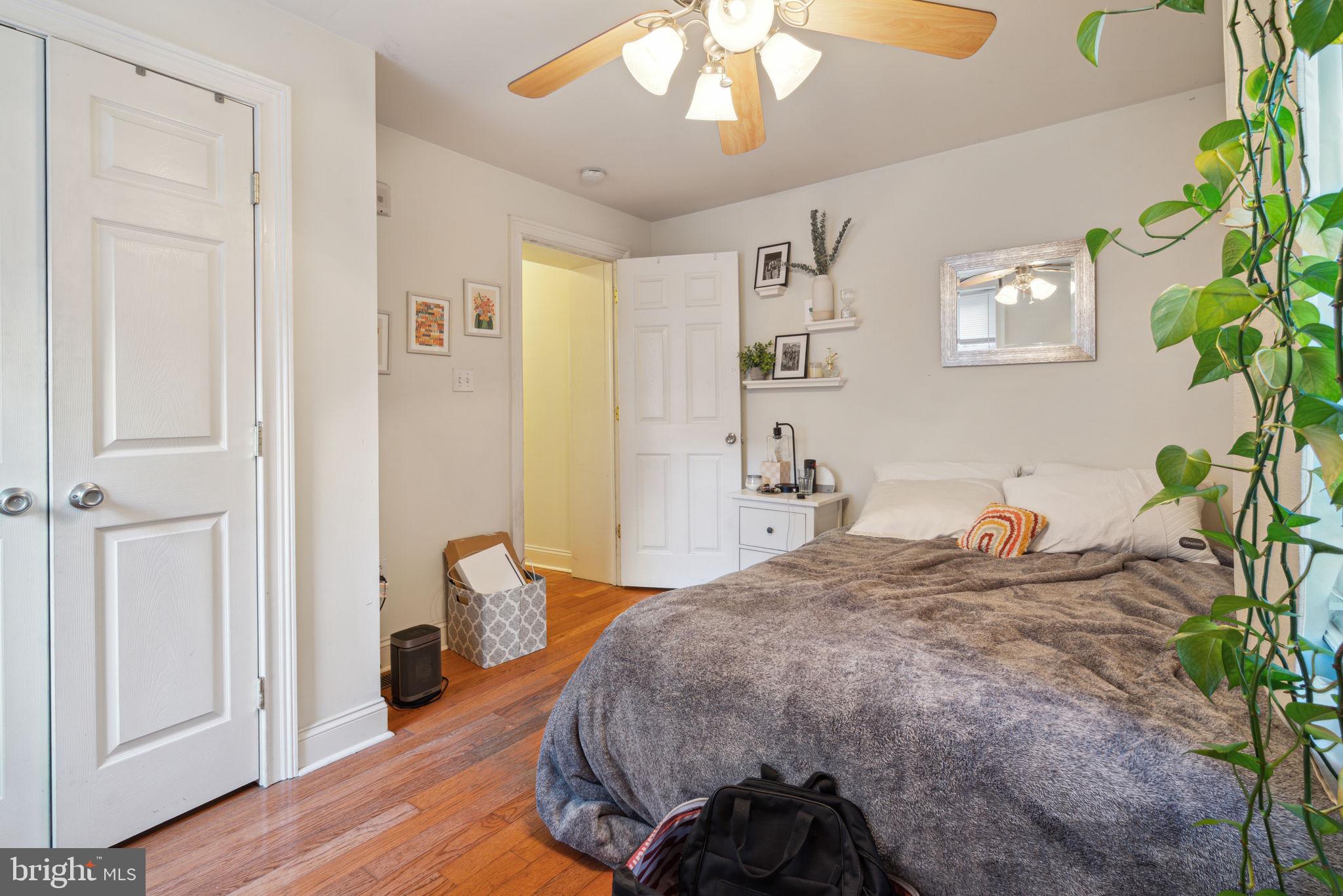 FAIRMOUNT - Residential Income