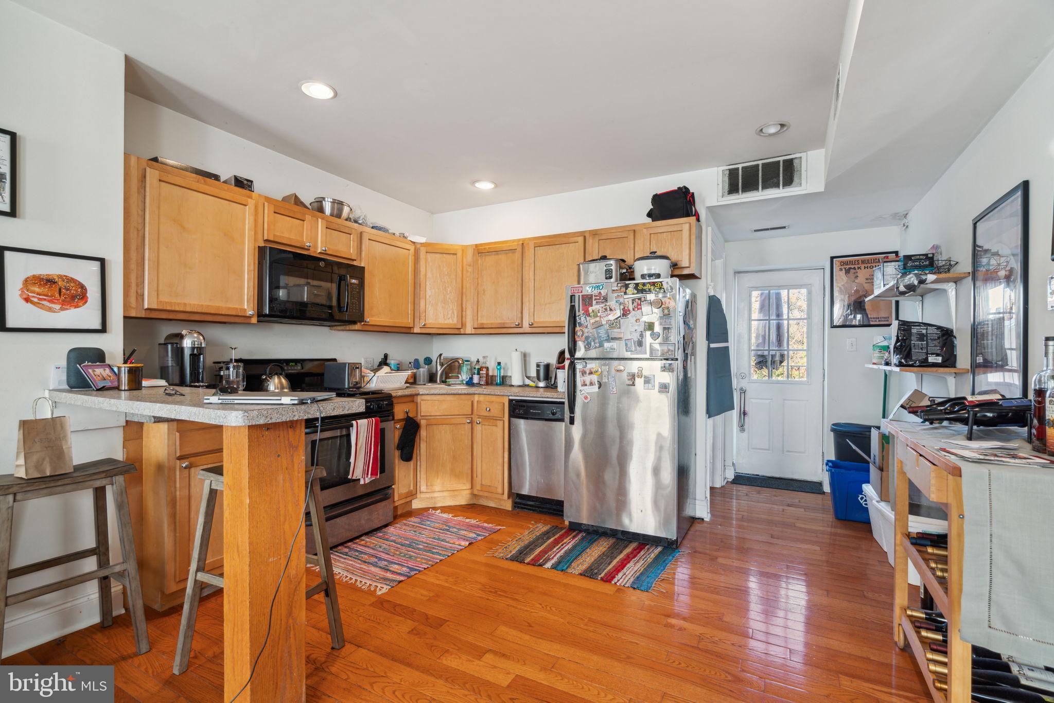 FAIRMOUNT - Residential Income