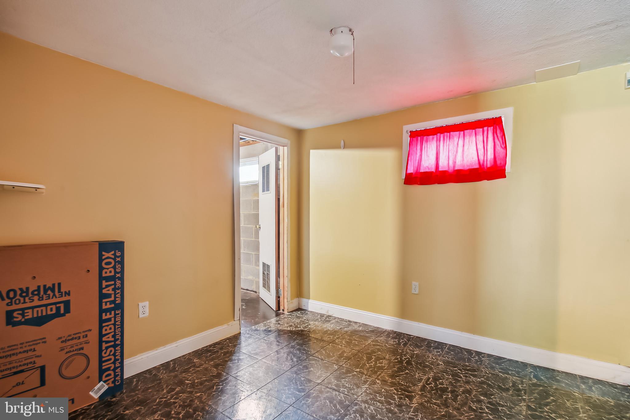 CROFTON MEADOWS - Residential