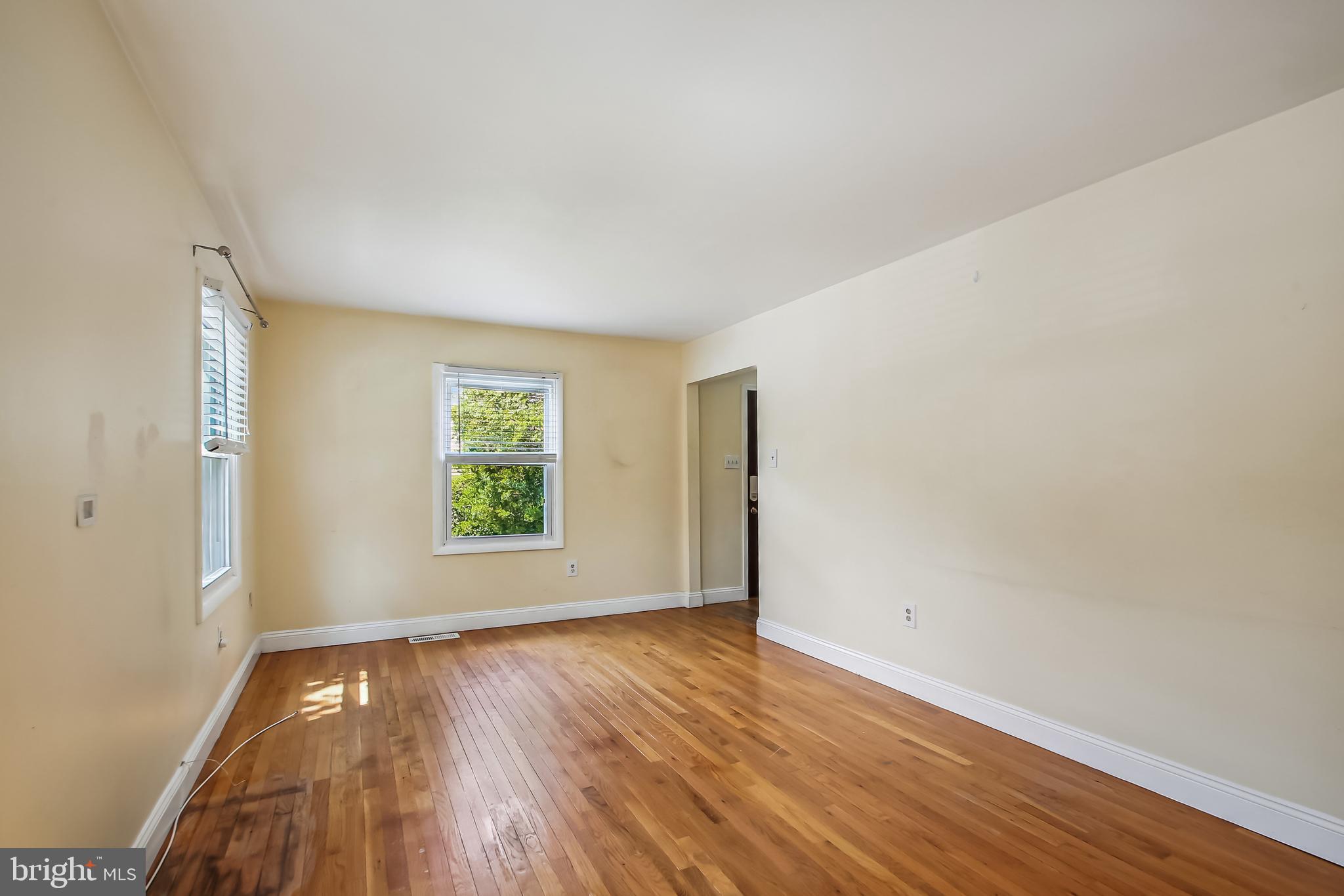 CROFTON MEADOWS - Residential