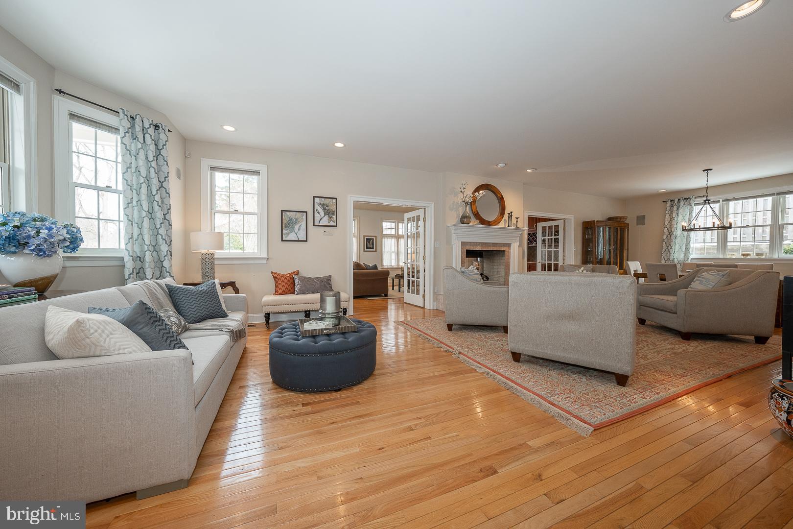 SOUTH WAYNE - Residential