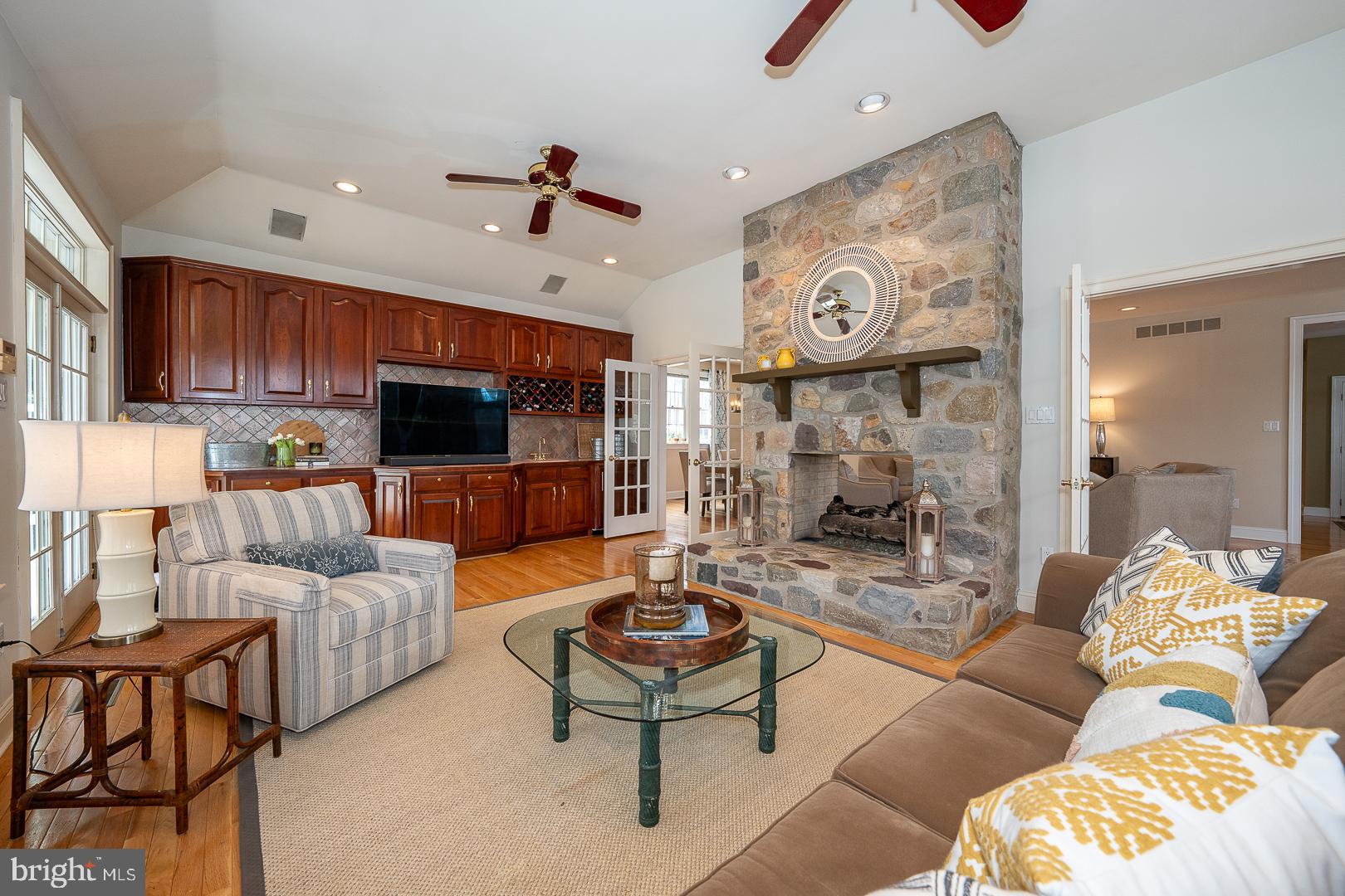 SOUTH WAYNE - Residential