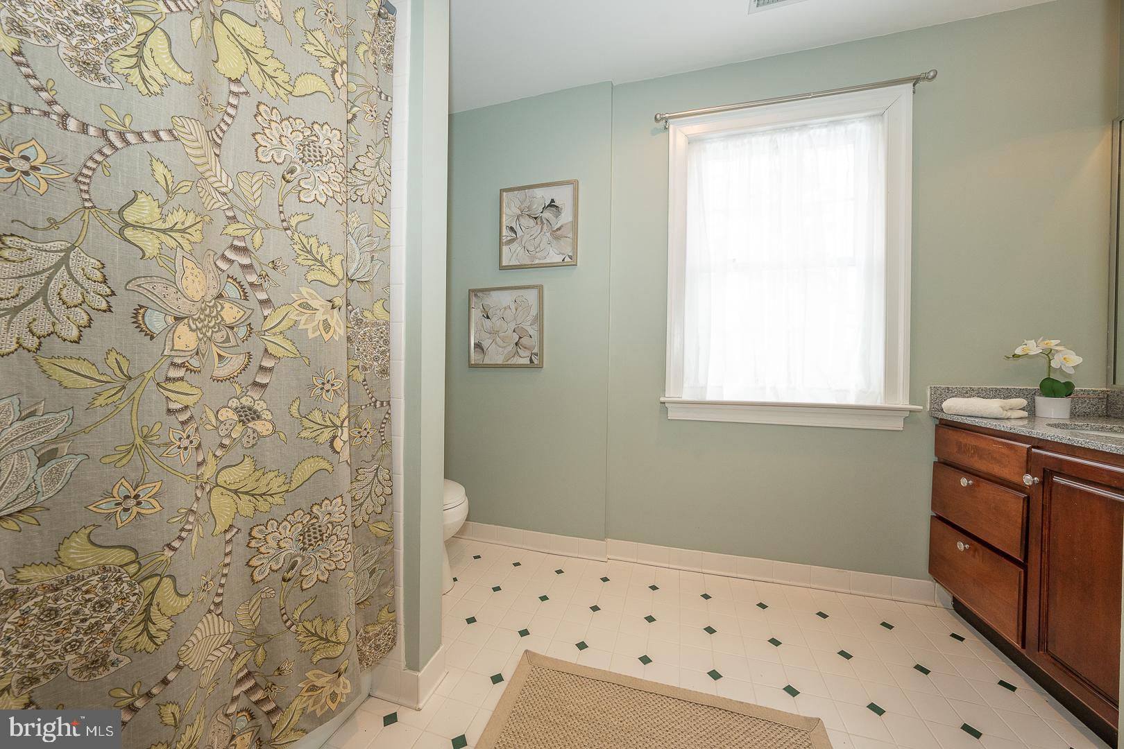 SOUTH WAYNE - Residential