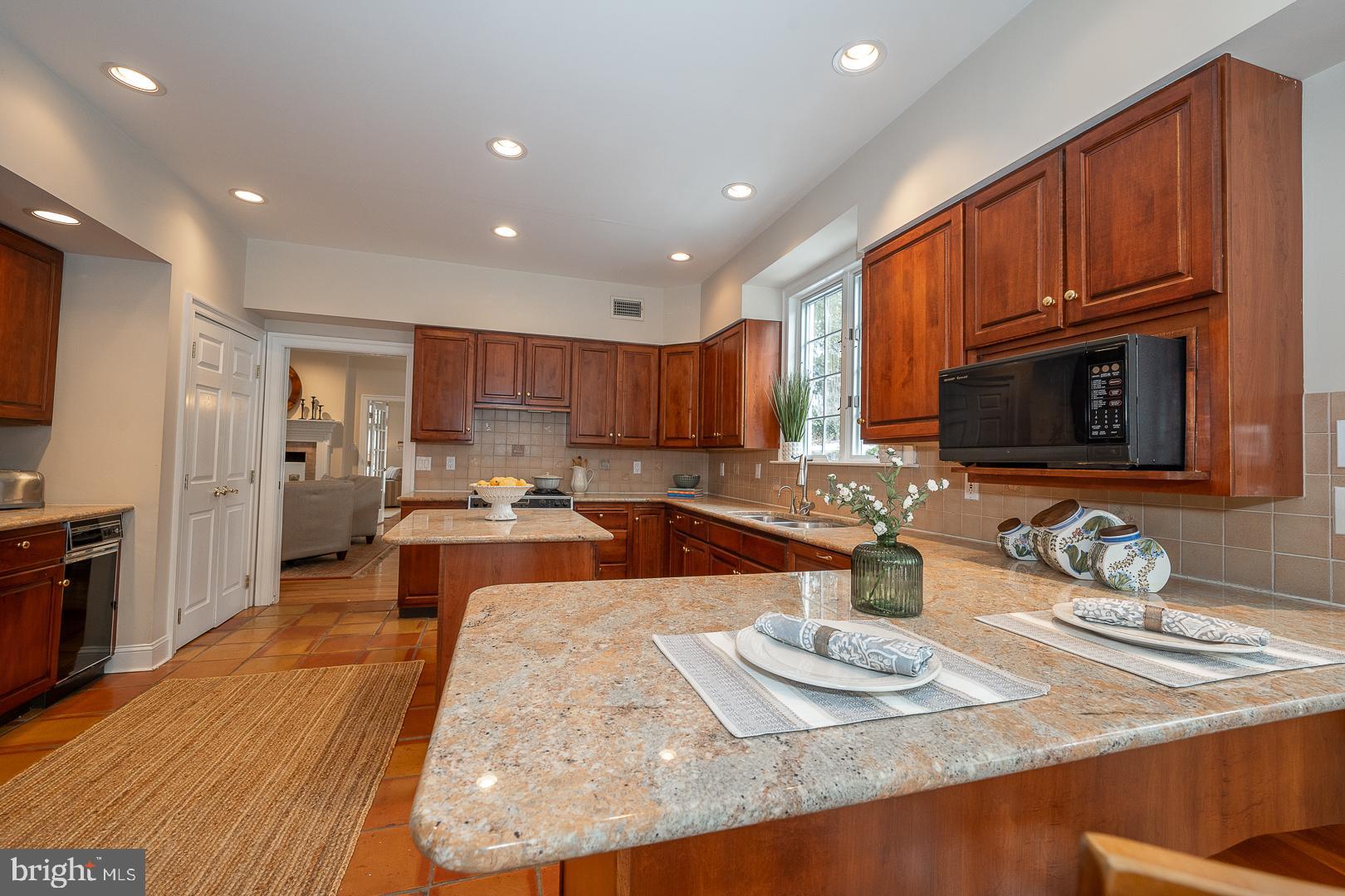 SOUTH WAYNE - Residential