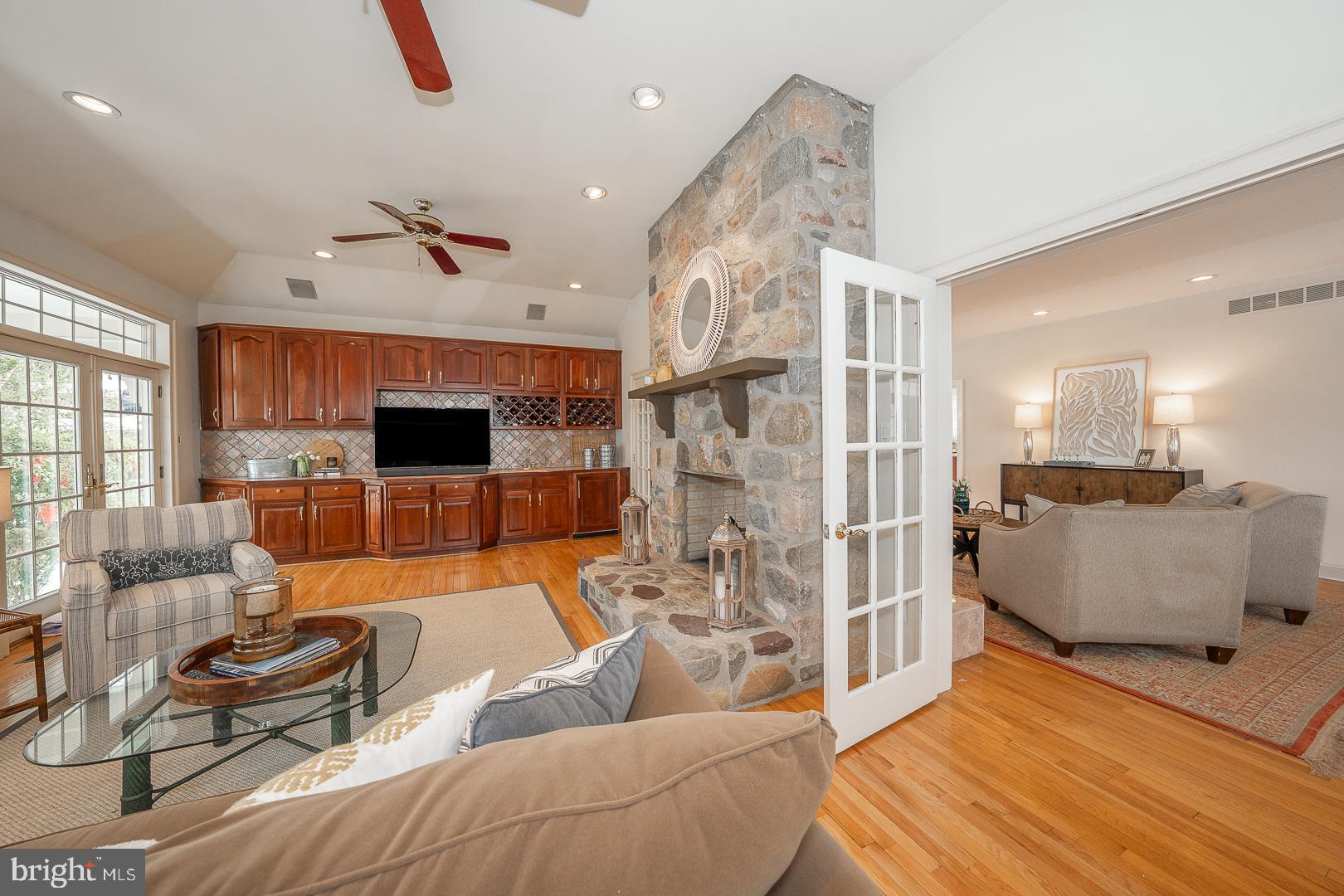 SOUTH WAYNE - Residential