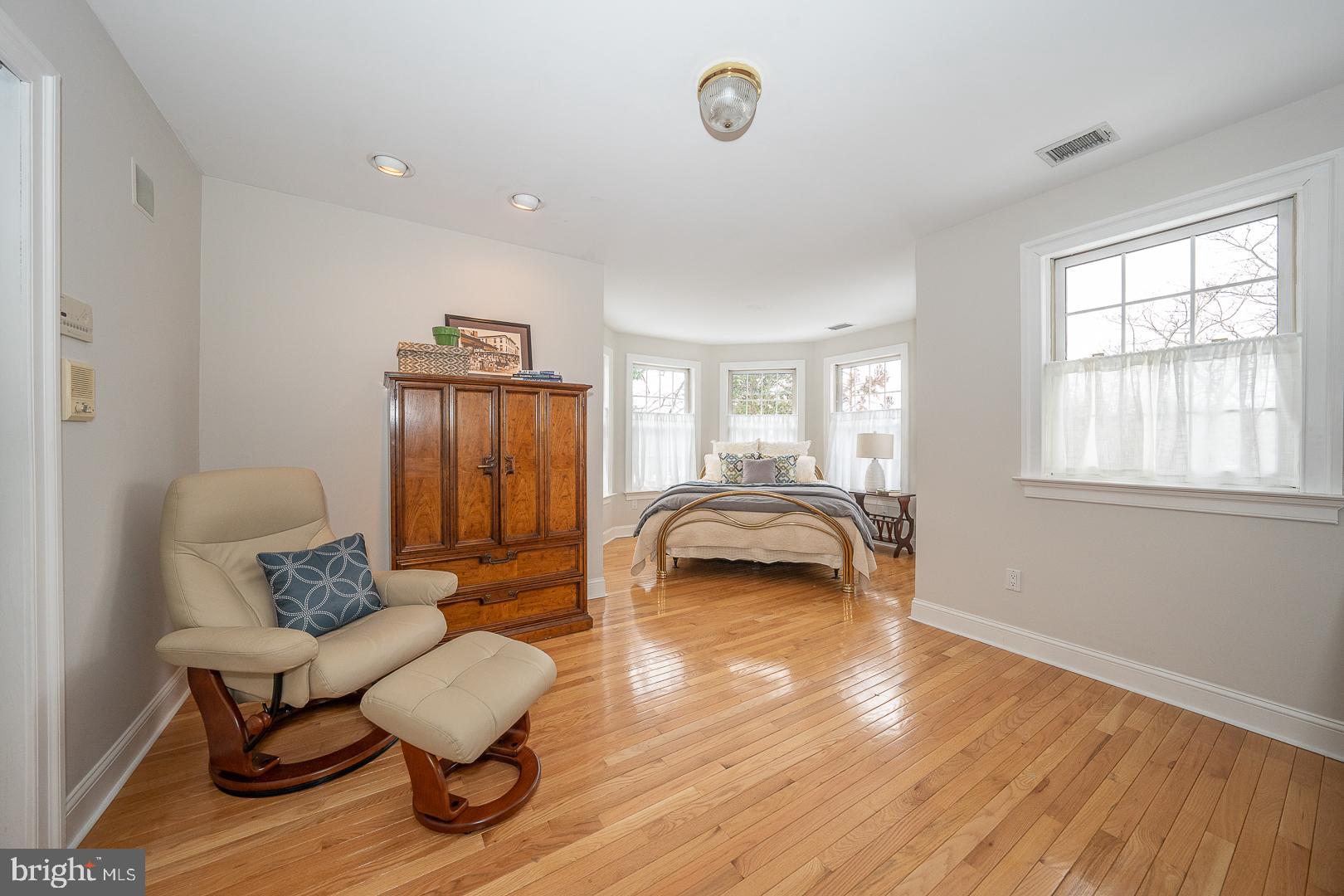 SOUTH WAYNE - Residential