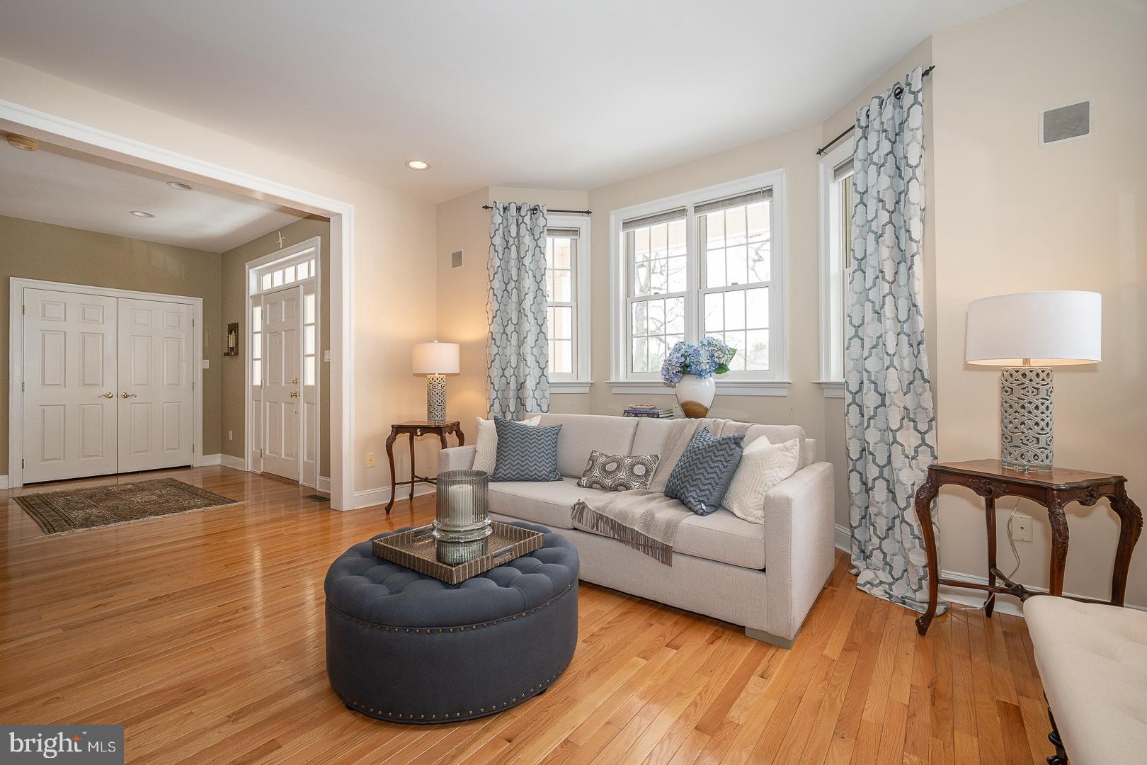 SOUTH WAYNE - Residential