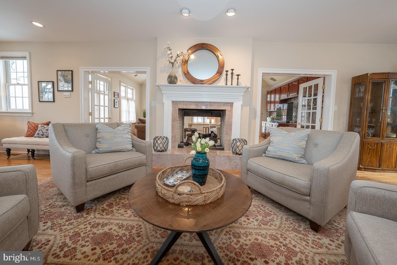 SOUTH WAYNE - Residential