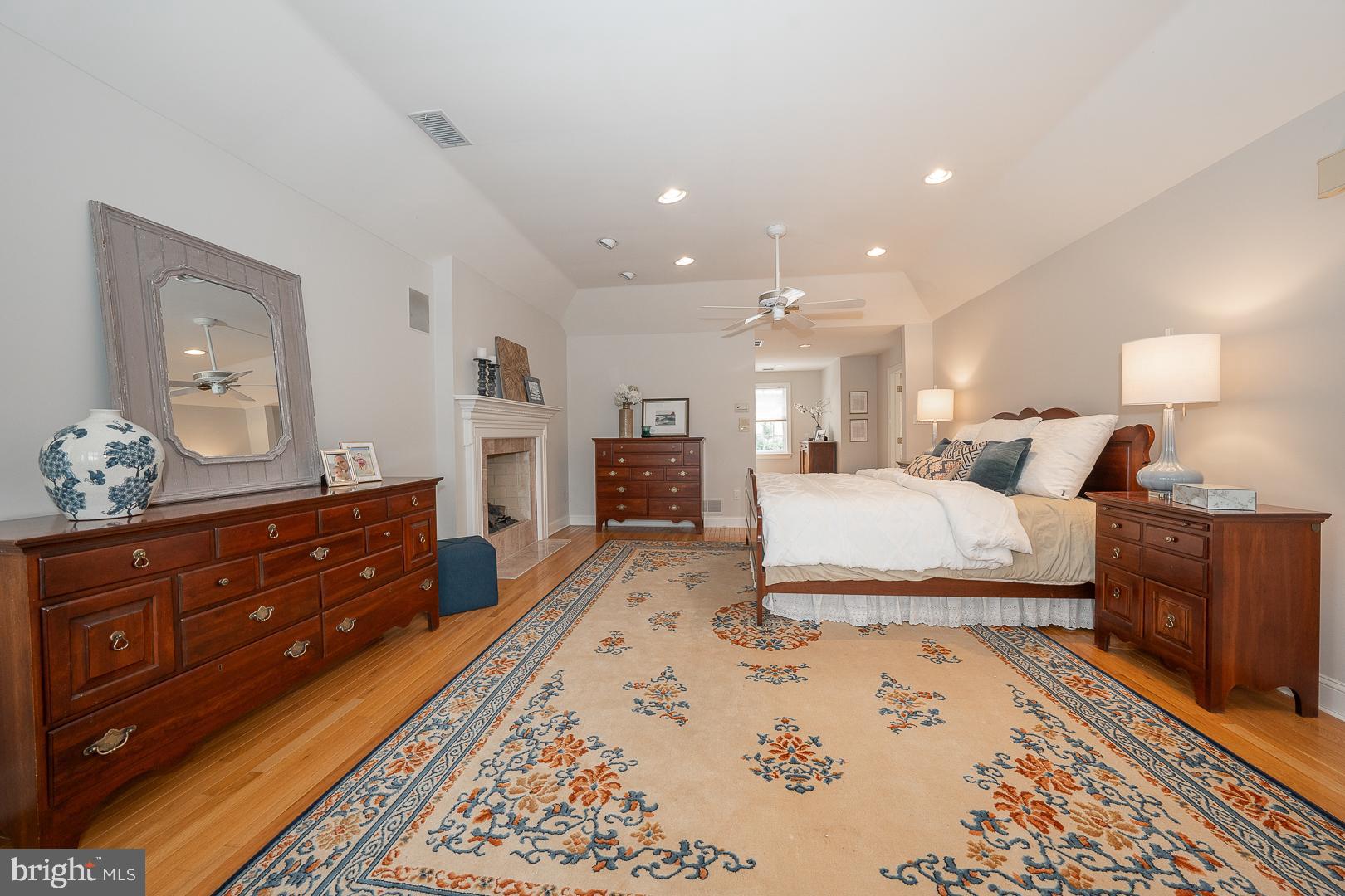 SOUTH WAYNE - Residential