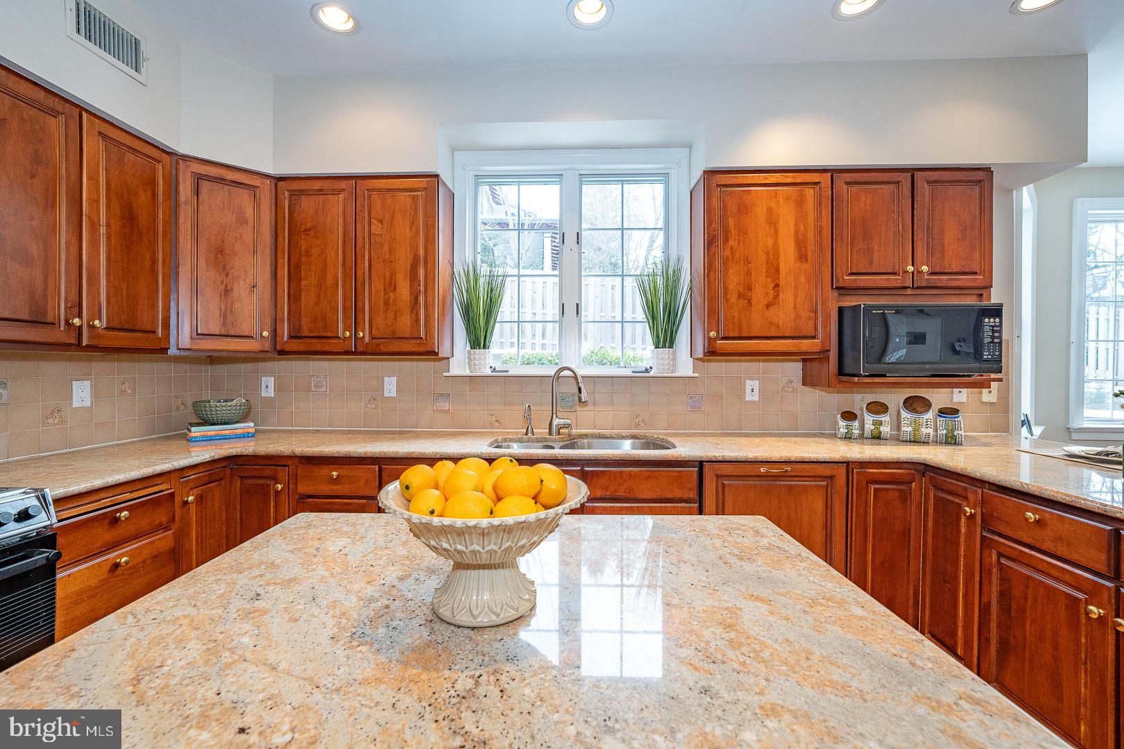 SOUTH WAYNE - Residential