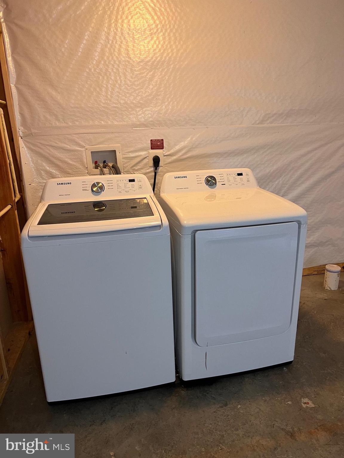 BRIAR RUN - Residential Lease