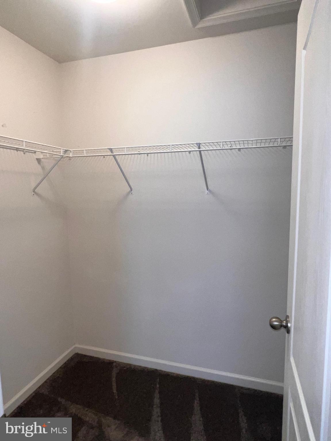 BRIAR RUN - Residential Lease