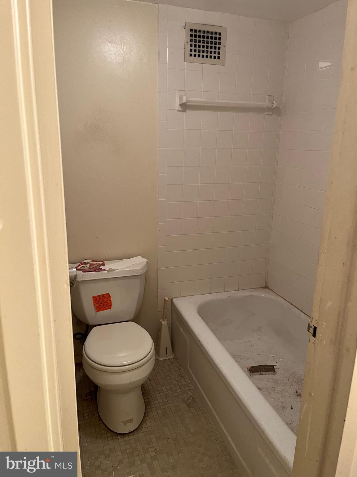 PRESIDENTIAL TOWERS - Residential