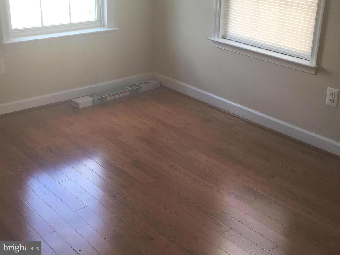 KING FARM BAILEYS COMMON - Residential Lease