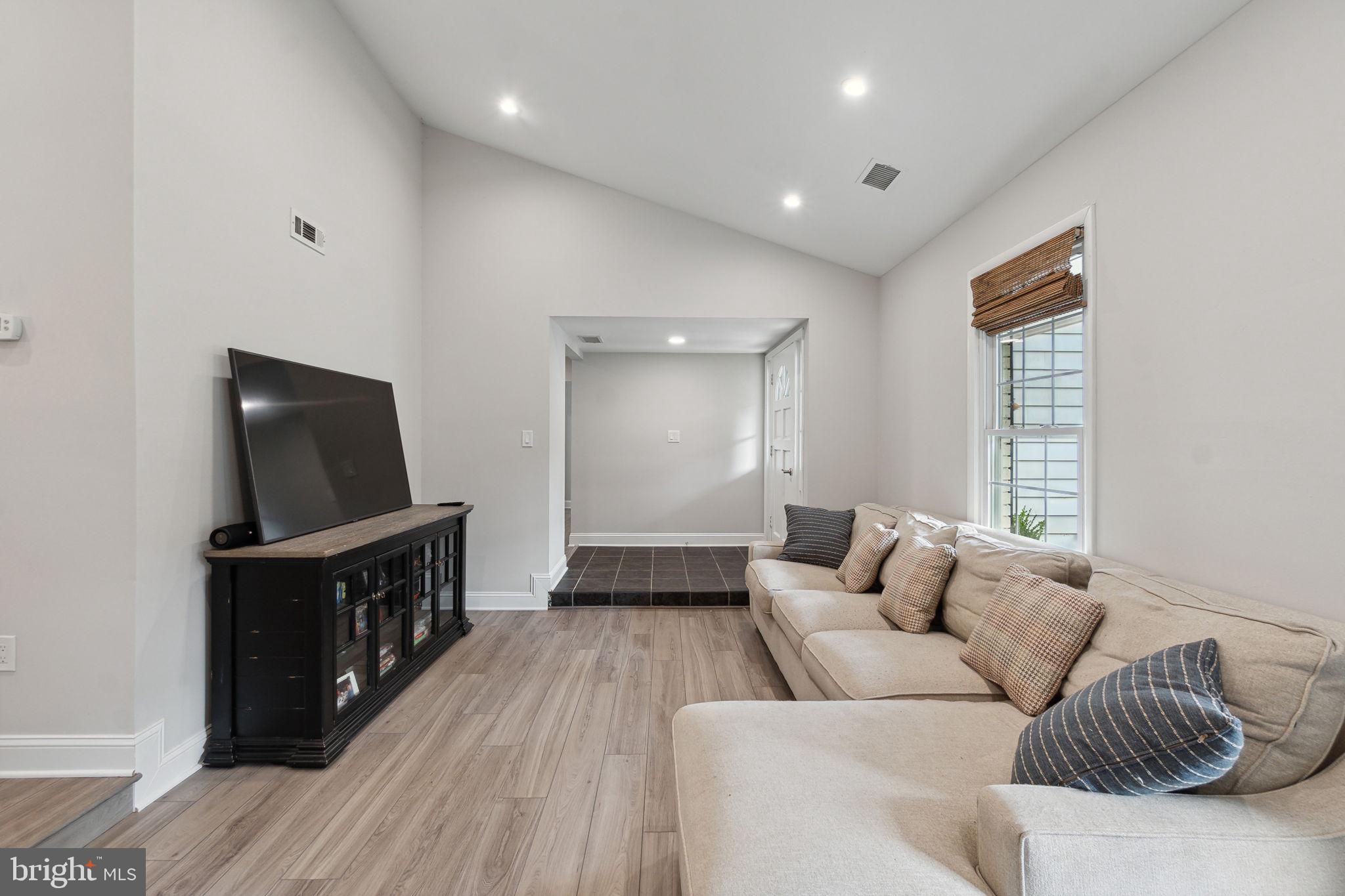 CROFTON PARK - Residential