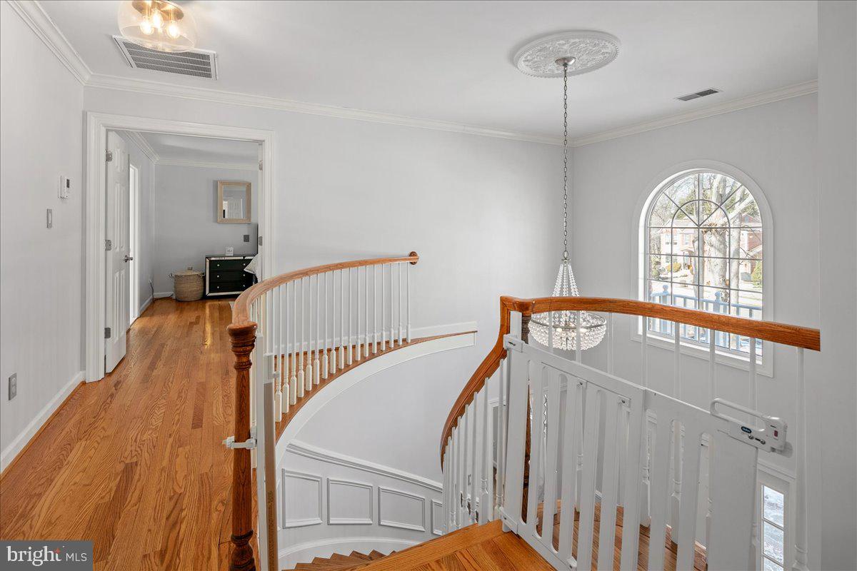 MANORS AT MOUNT VERNON - Residential