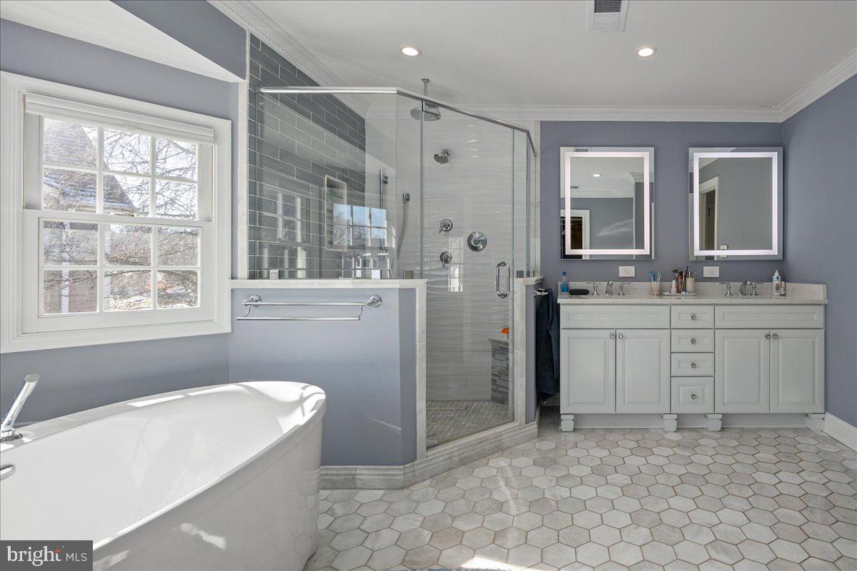 MANORS AT MOUNT VERNON - Residential