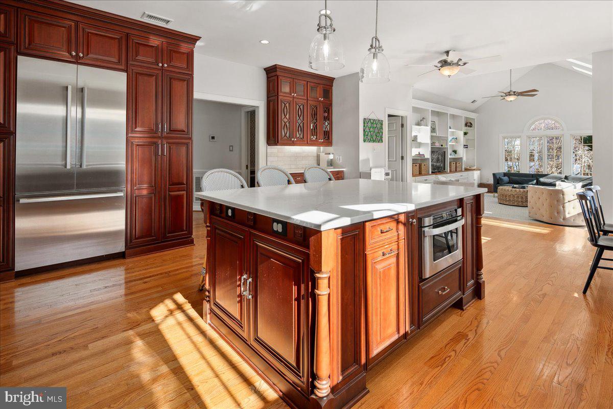 MANORS AT MOUNT VERNON - Residential