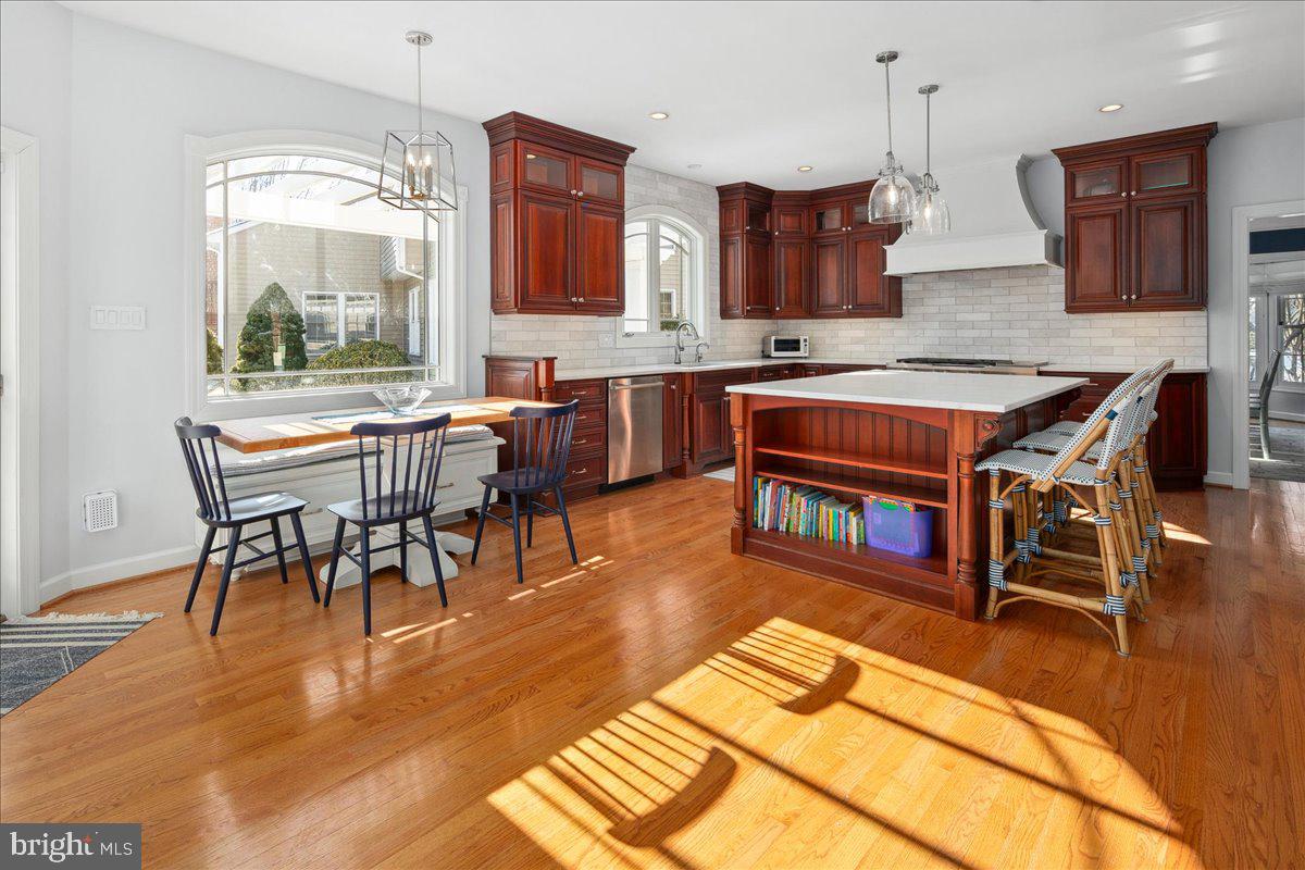 MANORS AT MOUNT VERNON - Residential