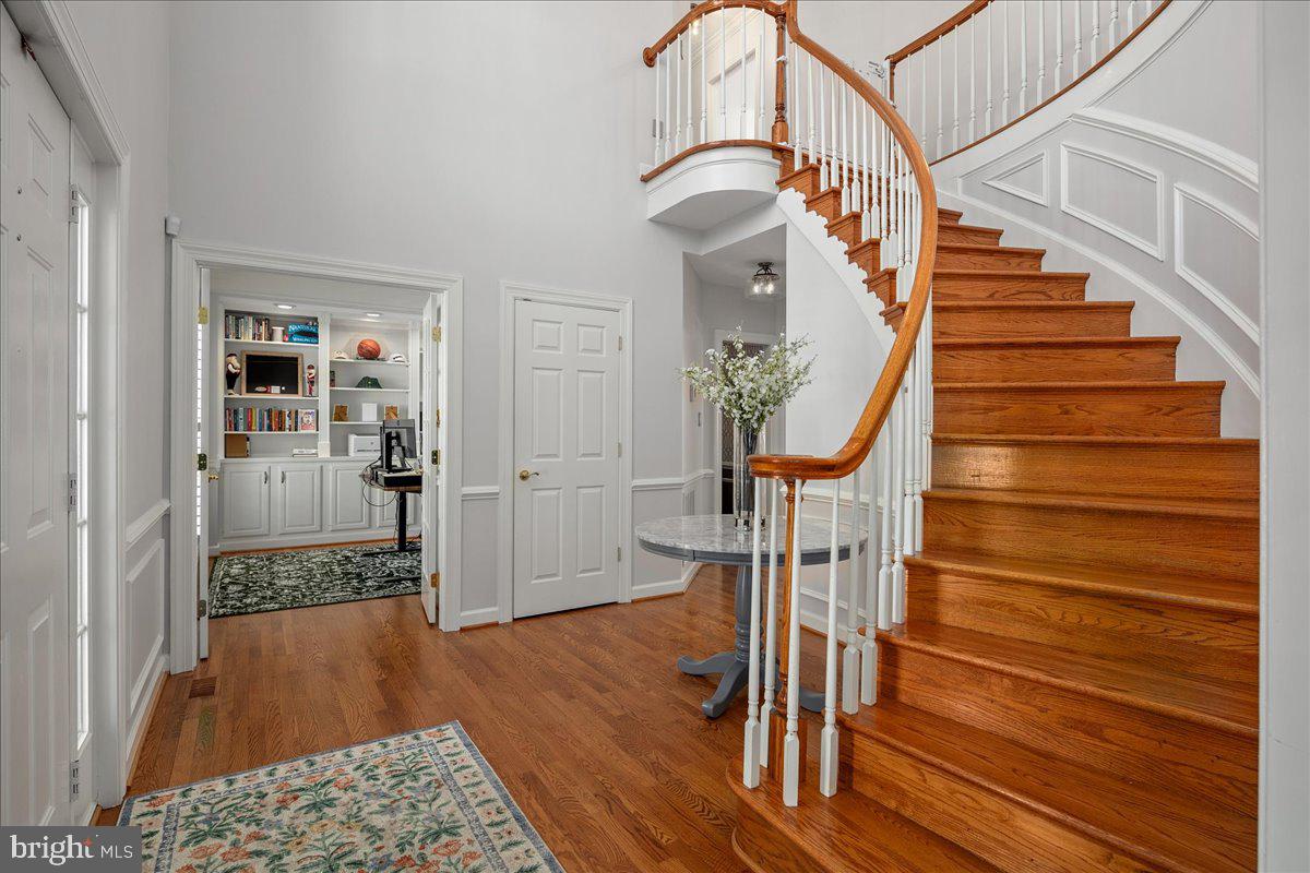 MANORS AT MOUNT VERNON - Residential