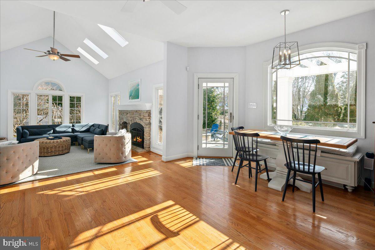 MANORS AT MOUNT VERNON - Residential