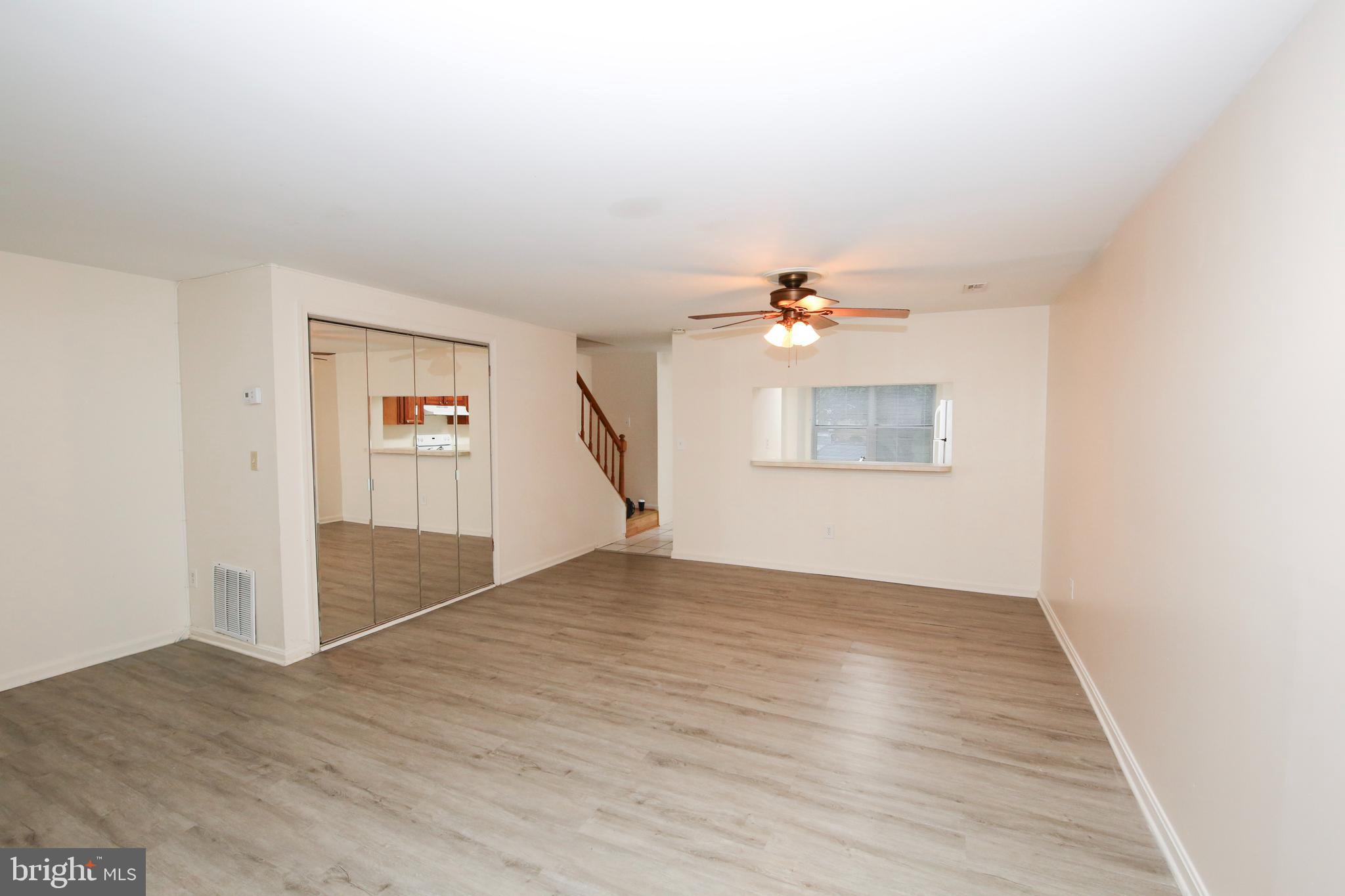 RIVERSIDE - Residential Lease