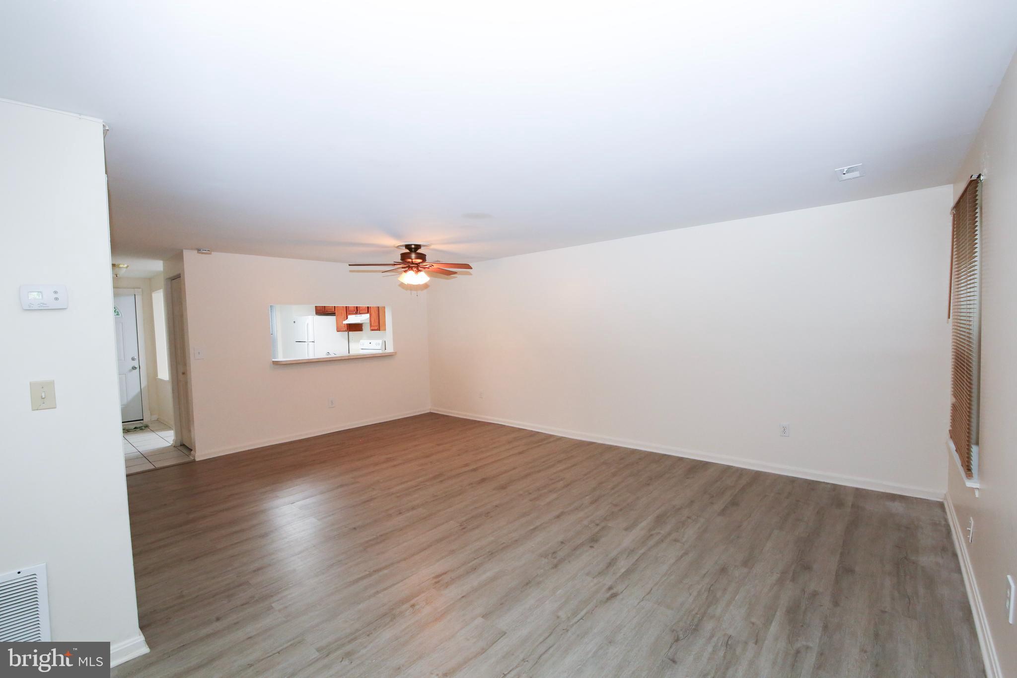 RIVERSIDE - Residential Lease