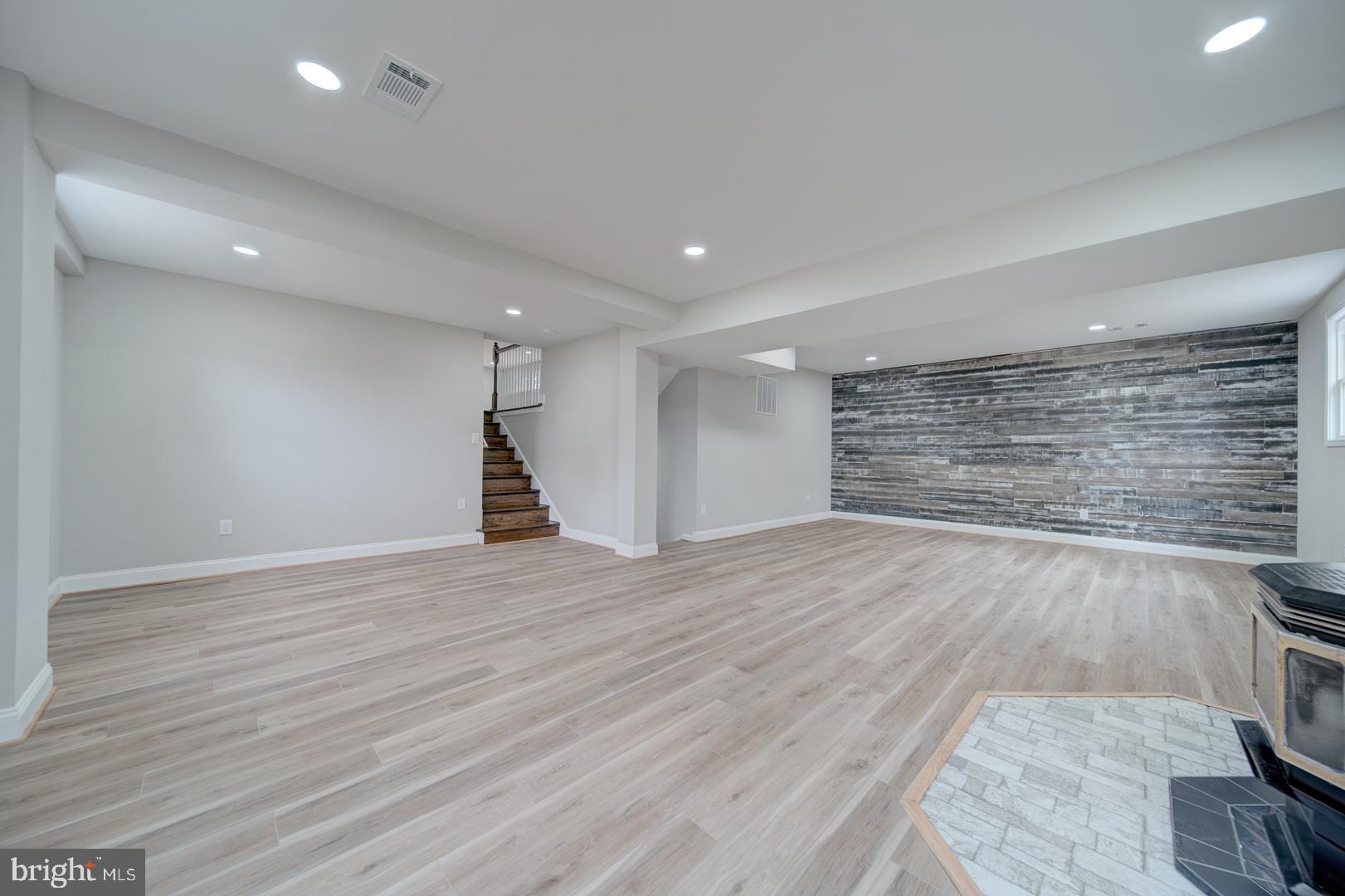 KUCZINSKI PROPERTY - Residential