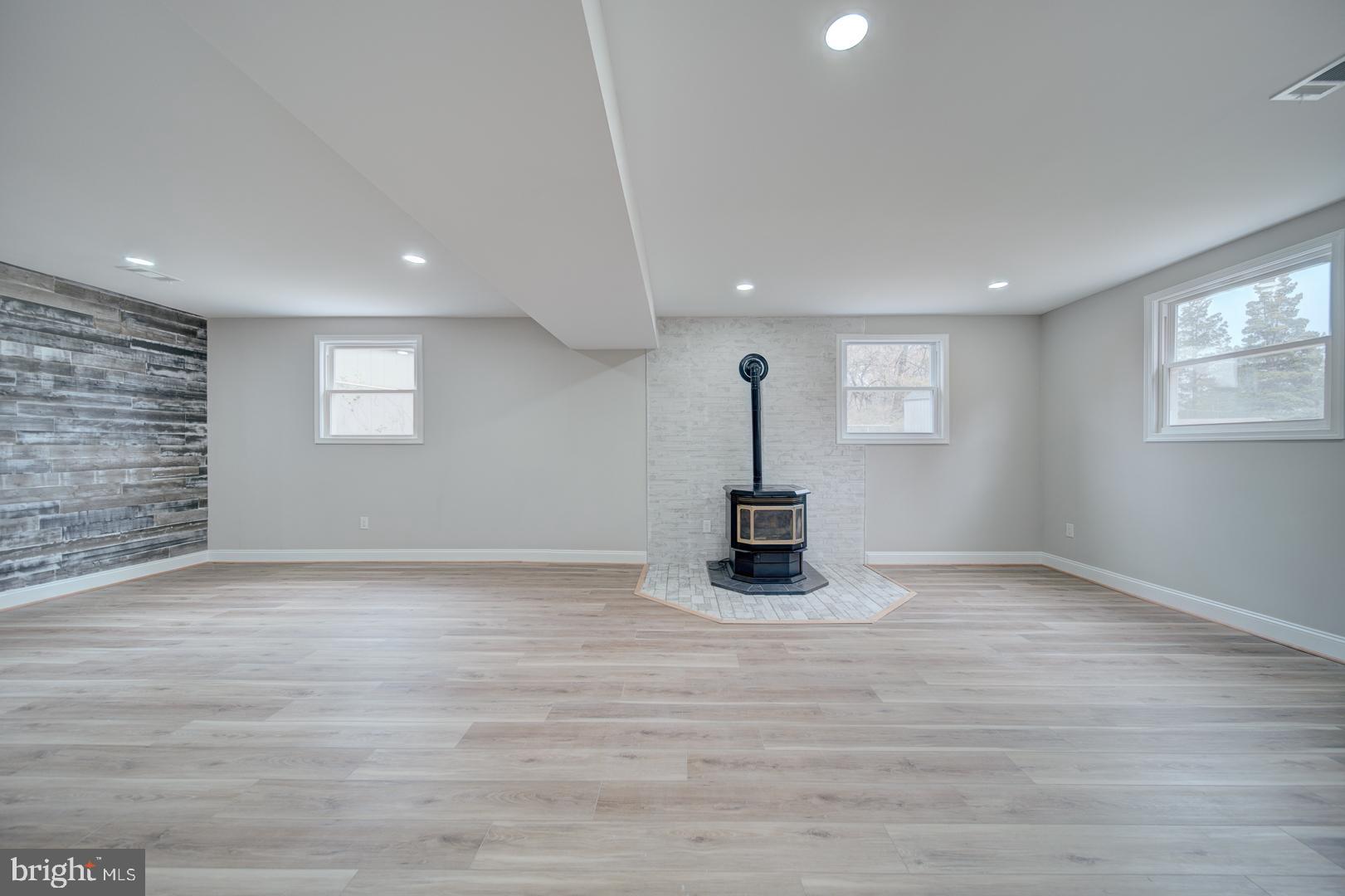 KUCZINSKI PROPERTY - Residential