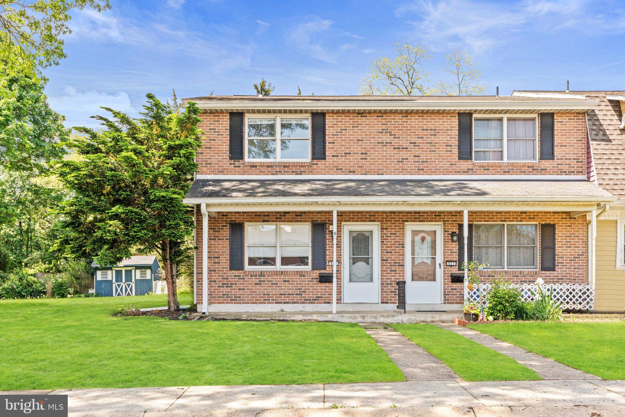 Affordable and move-in ready end-unit townhome in Middletown School District—with no HOA fees! This 2-bedroom, 1.5-bath home offers great value and a flexible layout. The main floor features vinyl plank flooring, a spacious living room, a half bath, and a bonus room perfect for a dining area, office, or second living space. Upstairs you’ll find two comfortable bedrooms, a full bath, and a private balcony overlooking the backyard. Conveniently located near shopping and major highways, this home is perfect for a first-time buyer or investor looking for a low-maintenance property in a prime location.