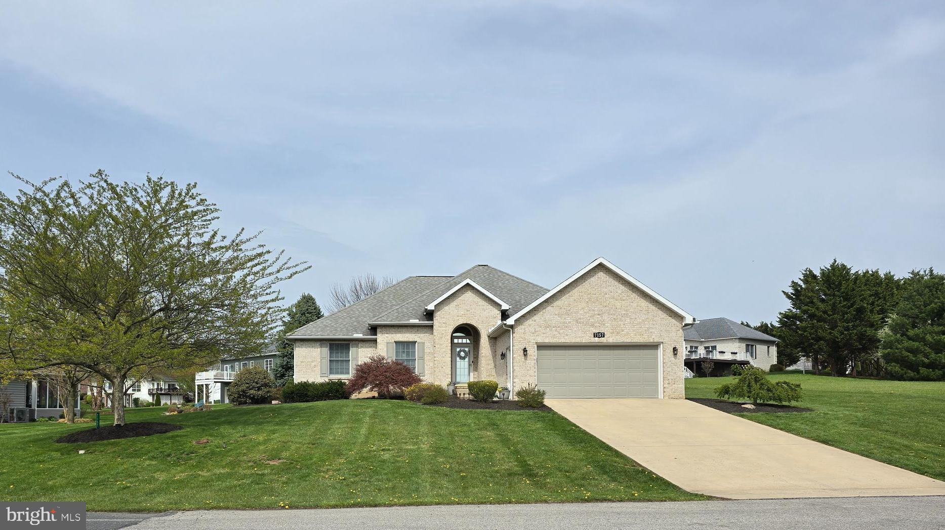 PENN NATIONAL GOLF COURSE COMMUNITY - Residential