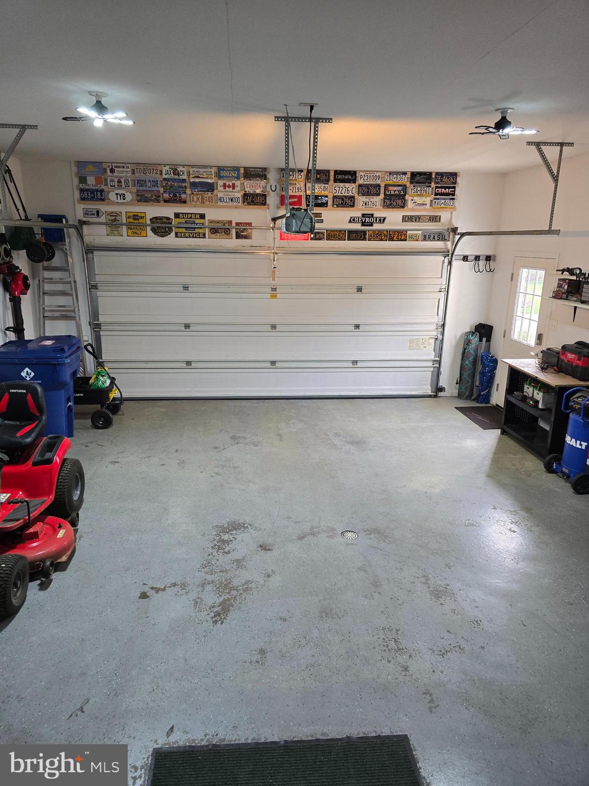 PENN NATIONAL GOLF COURSE COMMUNITY - Residential