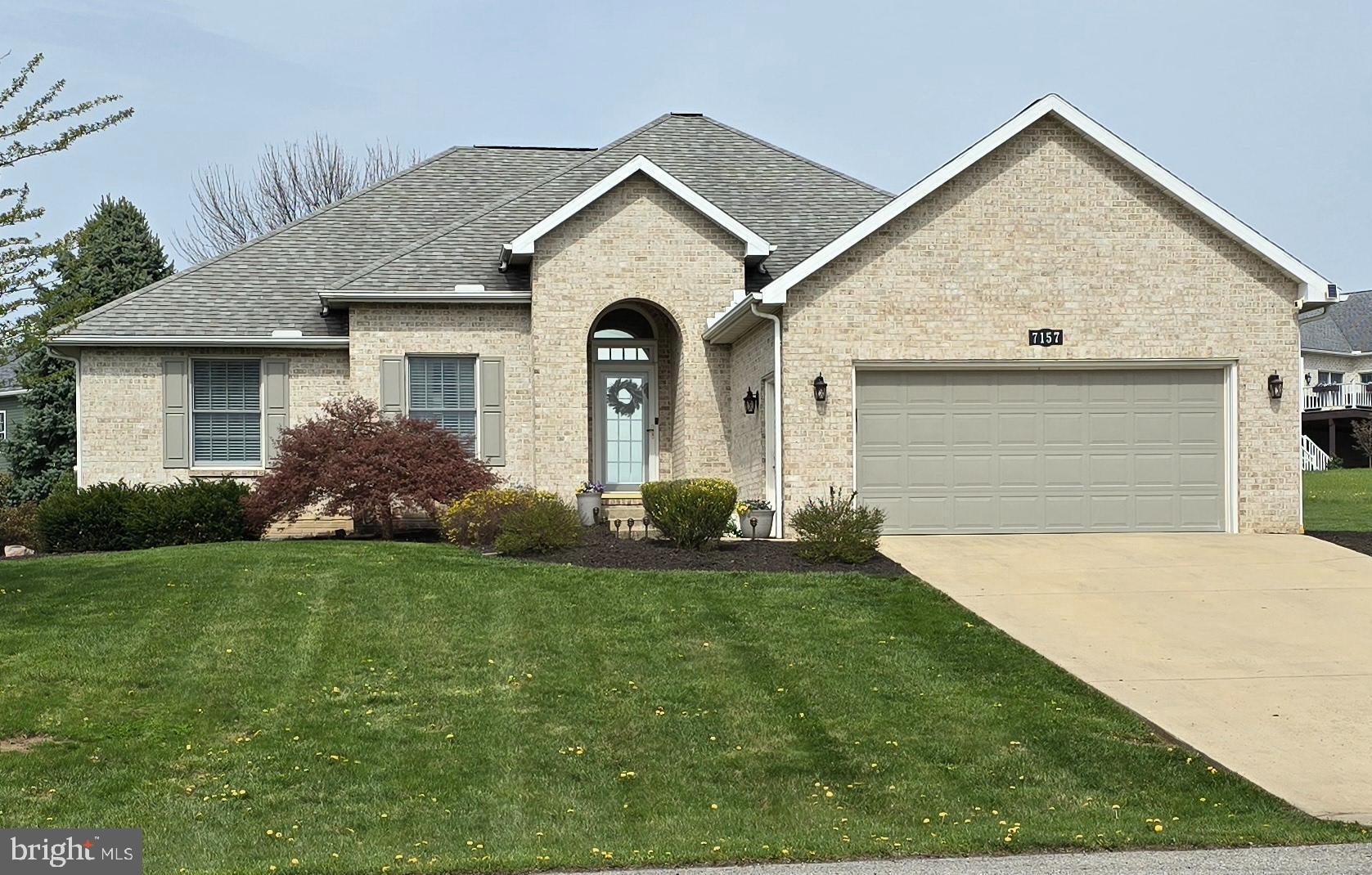 PENN NATIONAL GOLF COURSE COMMUNITY - Residential