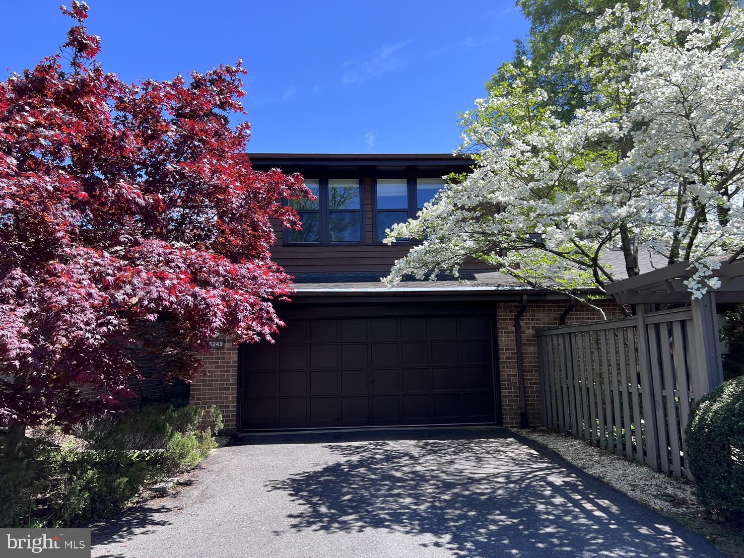 STRATHMORE PLACE - Residential Lease