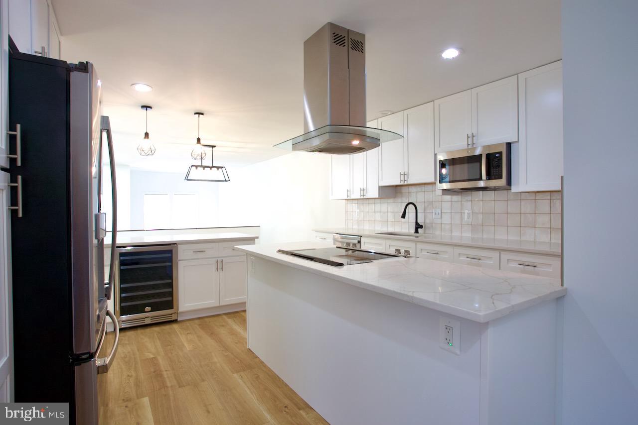 STRATHMORE PLACE - Residential Lease